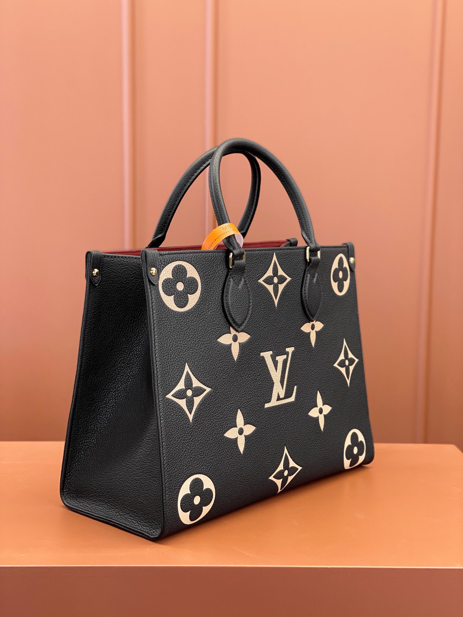 Louis Vuitton ONTHEGO Medium Handbag M45495
