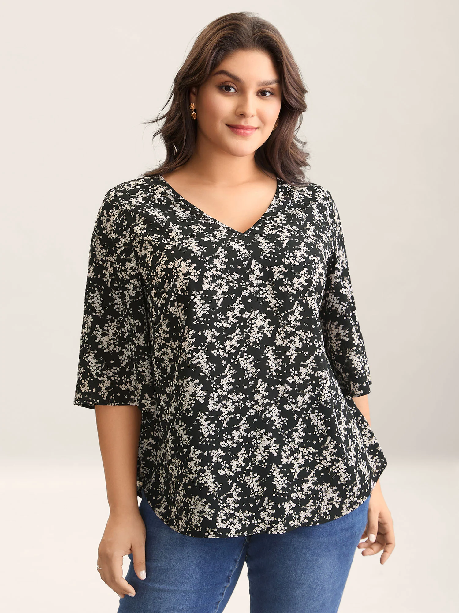 Floral Print Curvy Hem V-Neck Shirt