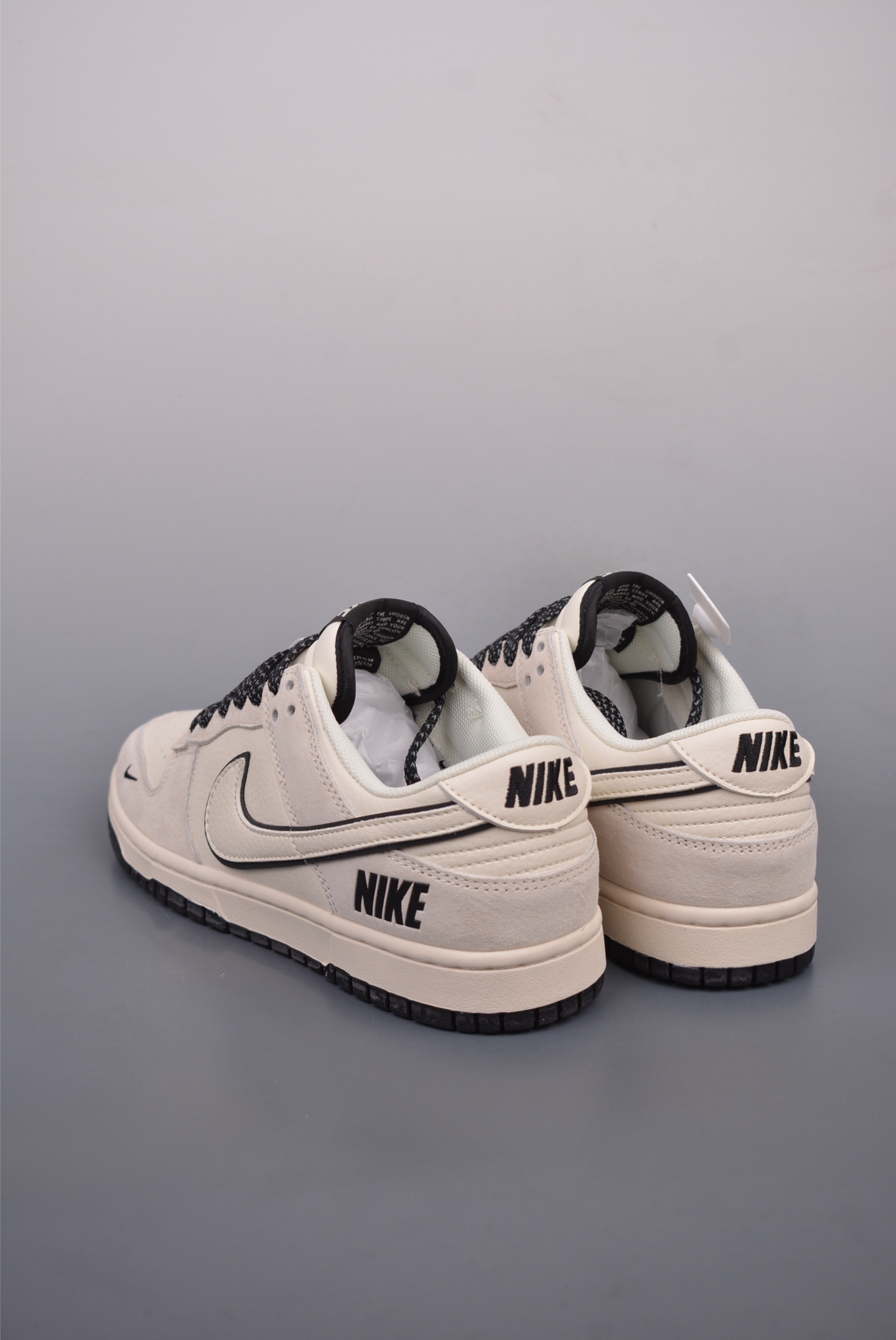 Nike By You SB Dunk Low Retro SP Off-White Black Logo BB7518-023