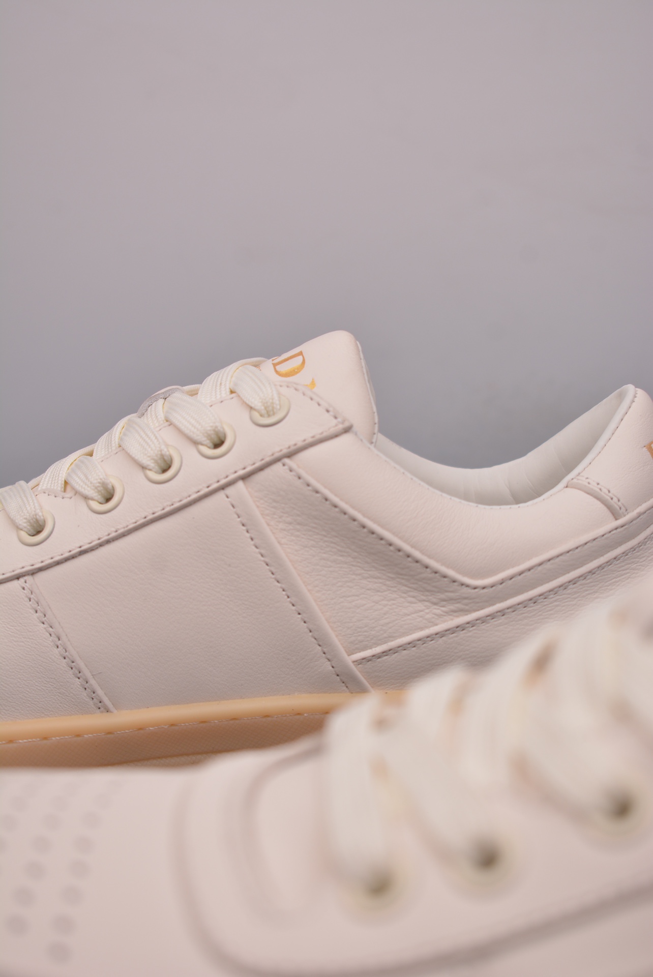 Prada Downtown Low Sneakers off-white