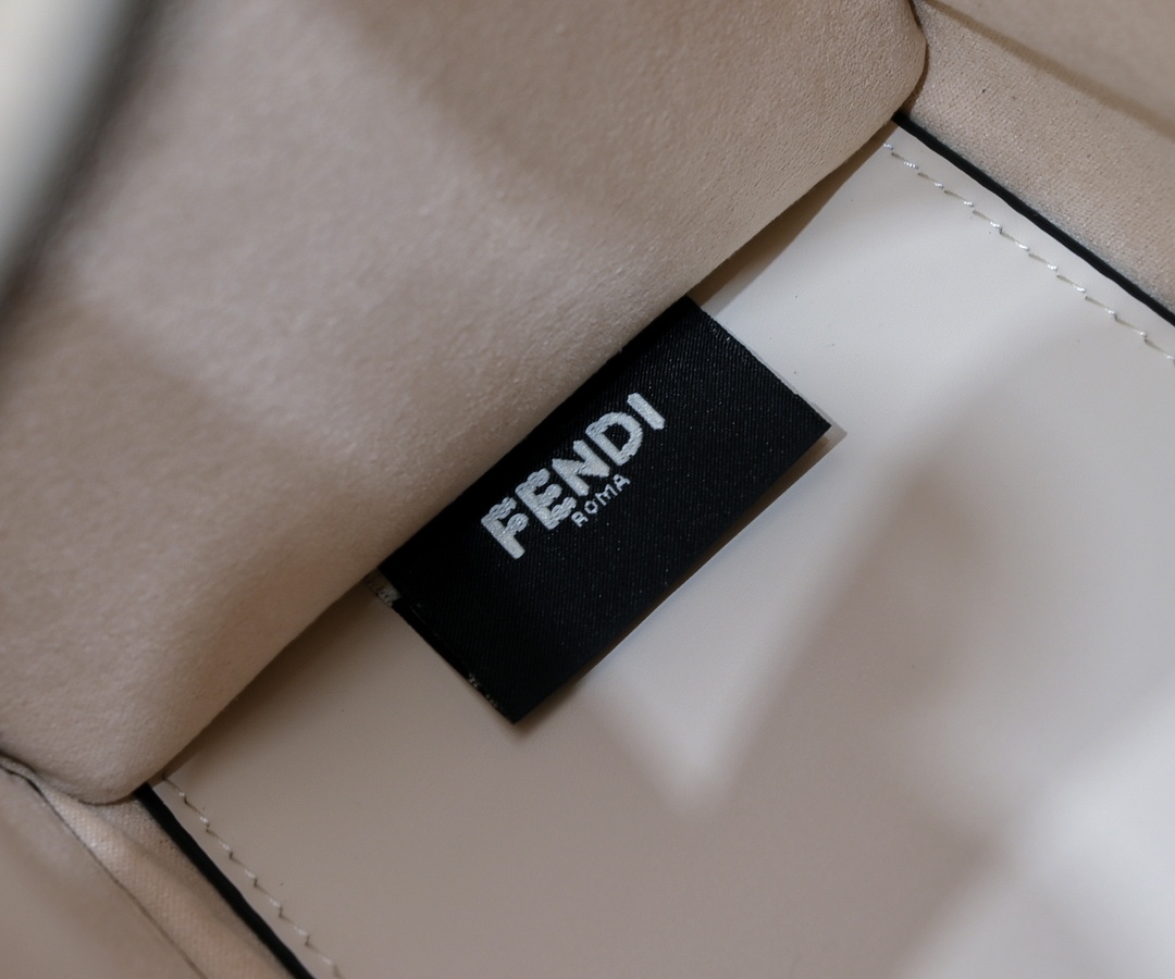 FENDI Small Tote Bag 1006