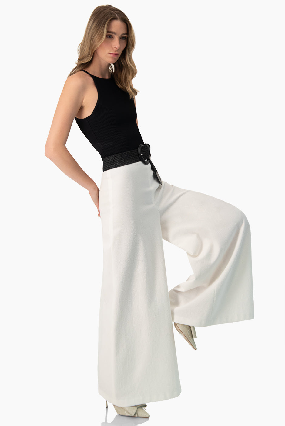 Pantalon liso tipo palazzo