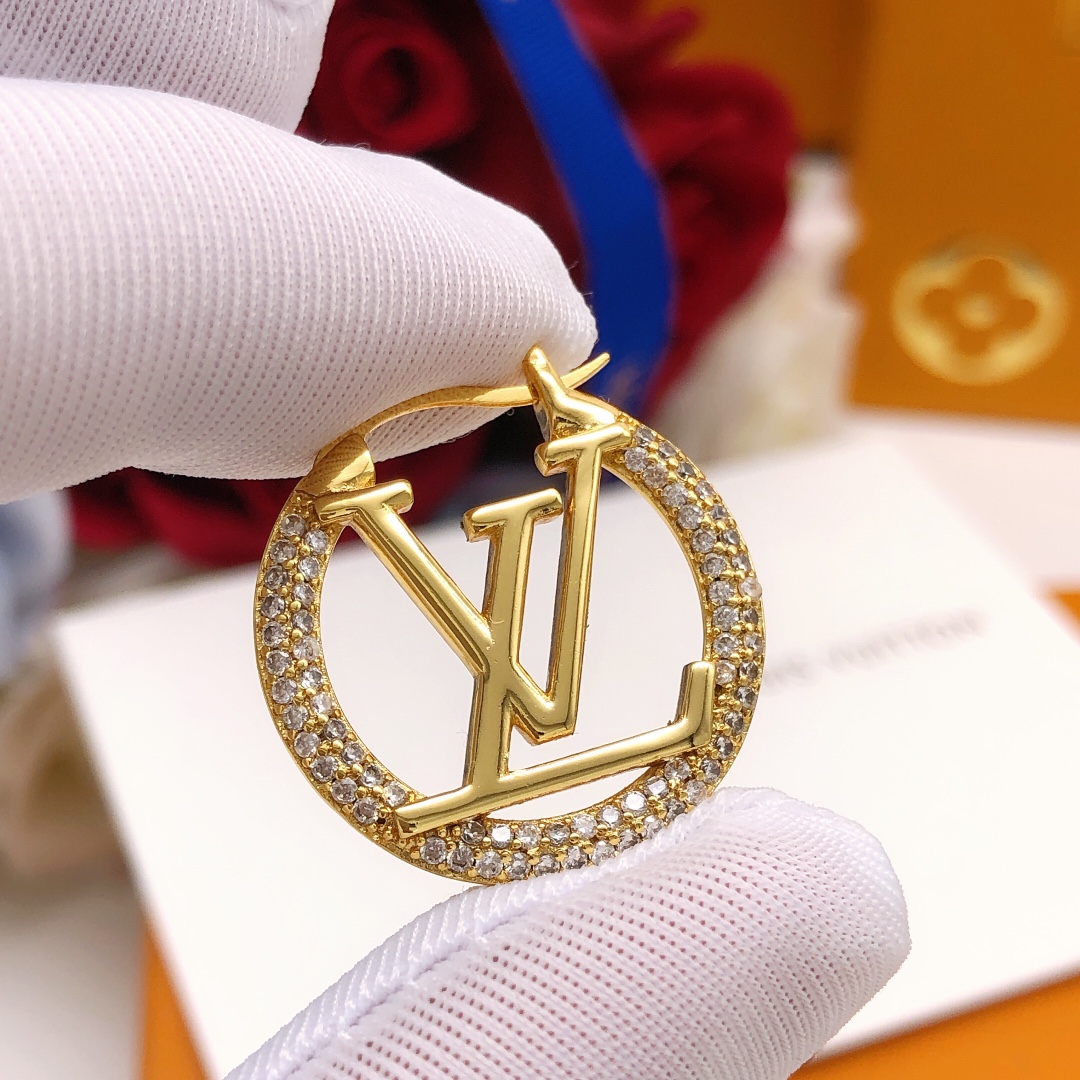 Louis Vuitton Round Diamond Earrings