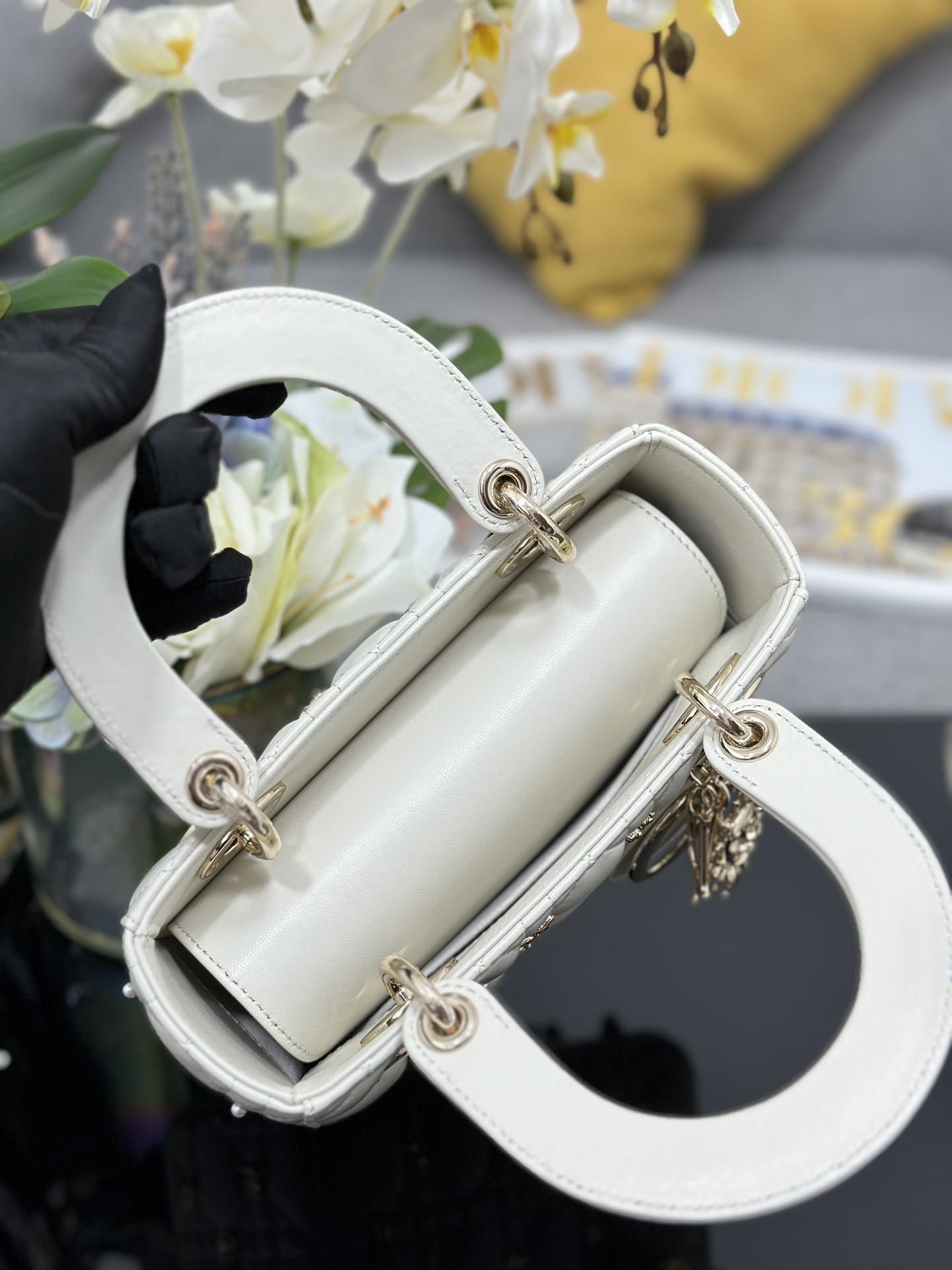 Dior Lady Four-grid Constellation Stud White Lady Bag M0538