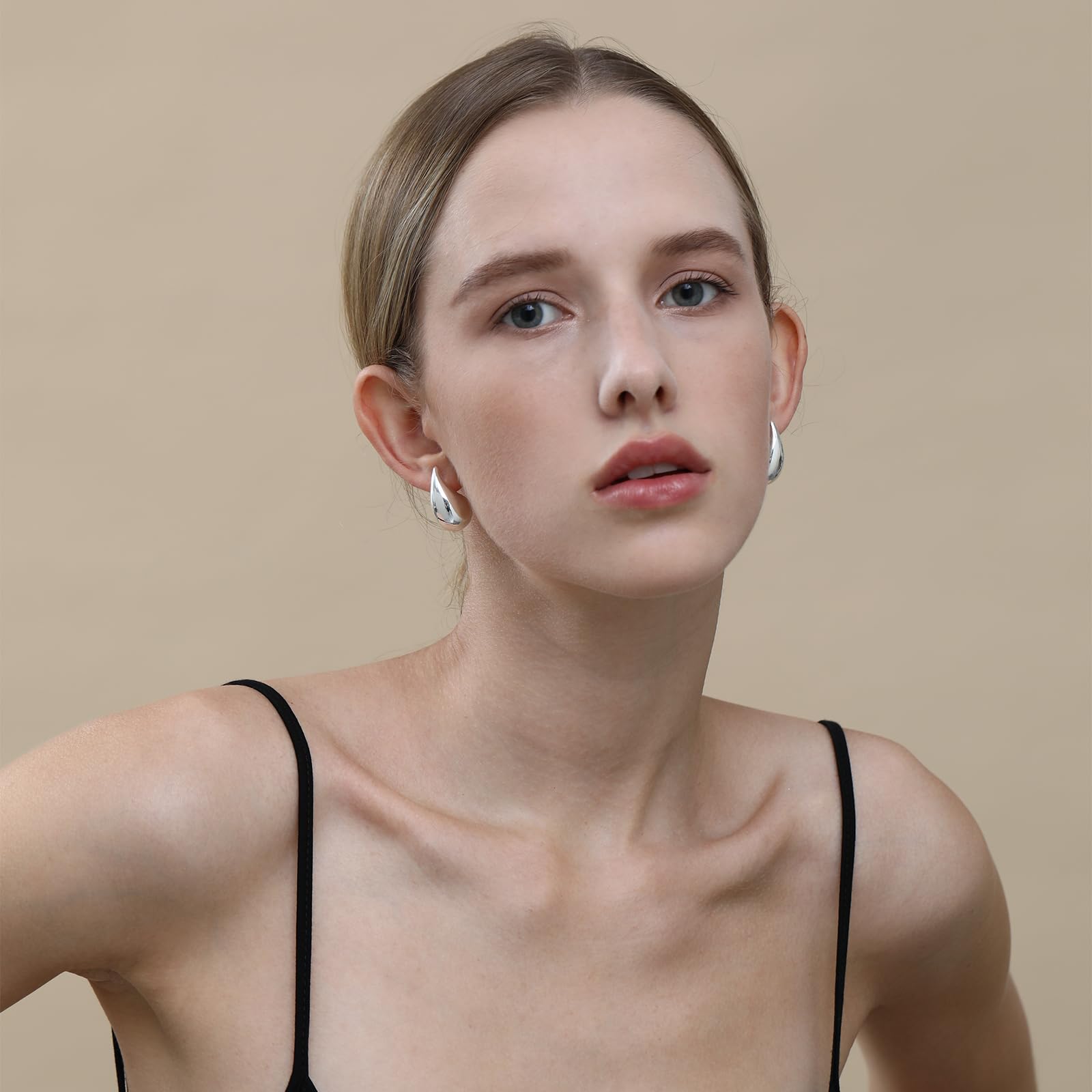 🔥Last Day 50% OFF🔥25/32/47mm Chunky Gold Hoop Earrings for Women | Lightweight Tear Drop Earrings