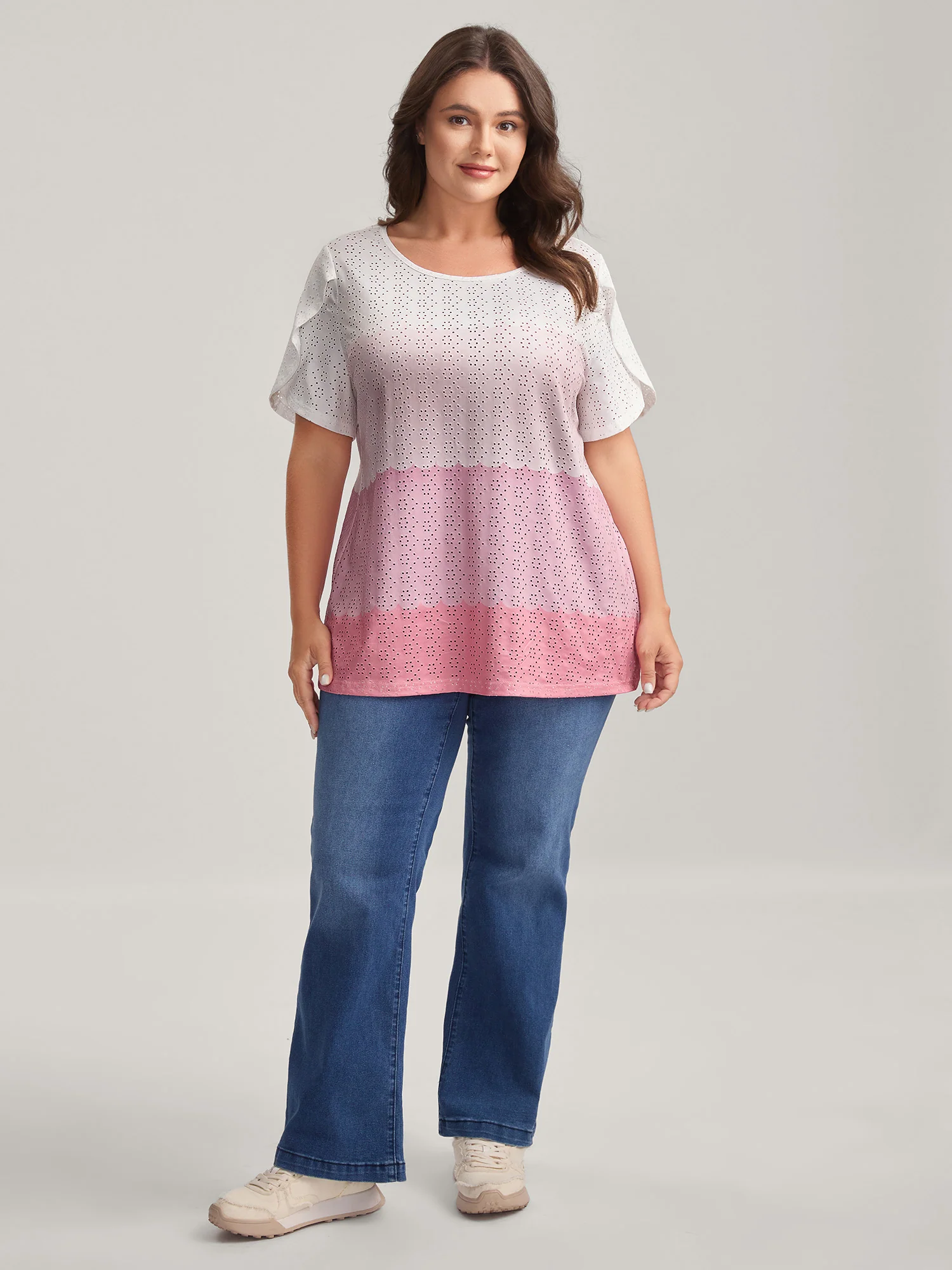 Eyelet Trim Color Block Stretchy T-Shirt