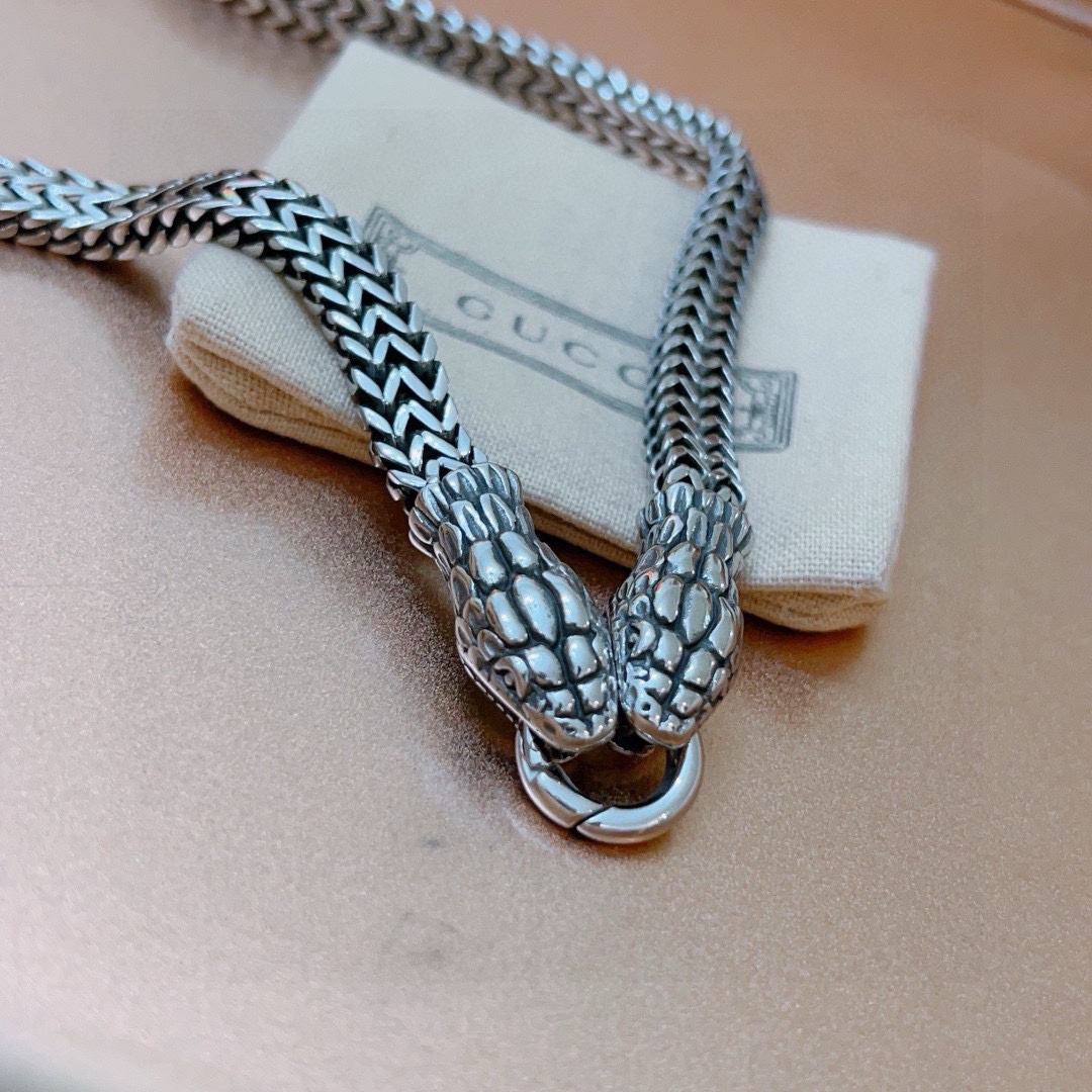 Gucci Anger Forest Series New Two-Headed Snake Vintage Necklace
