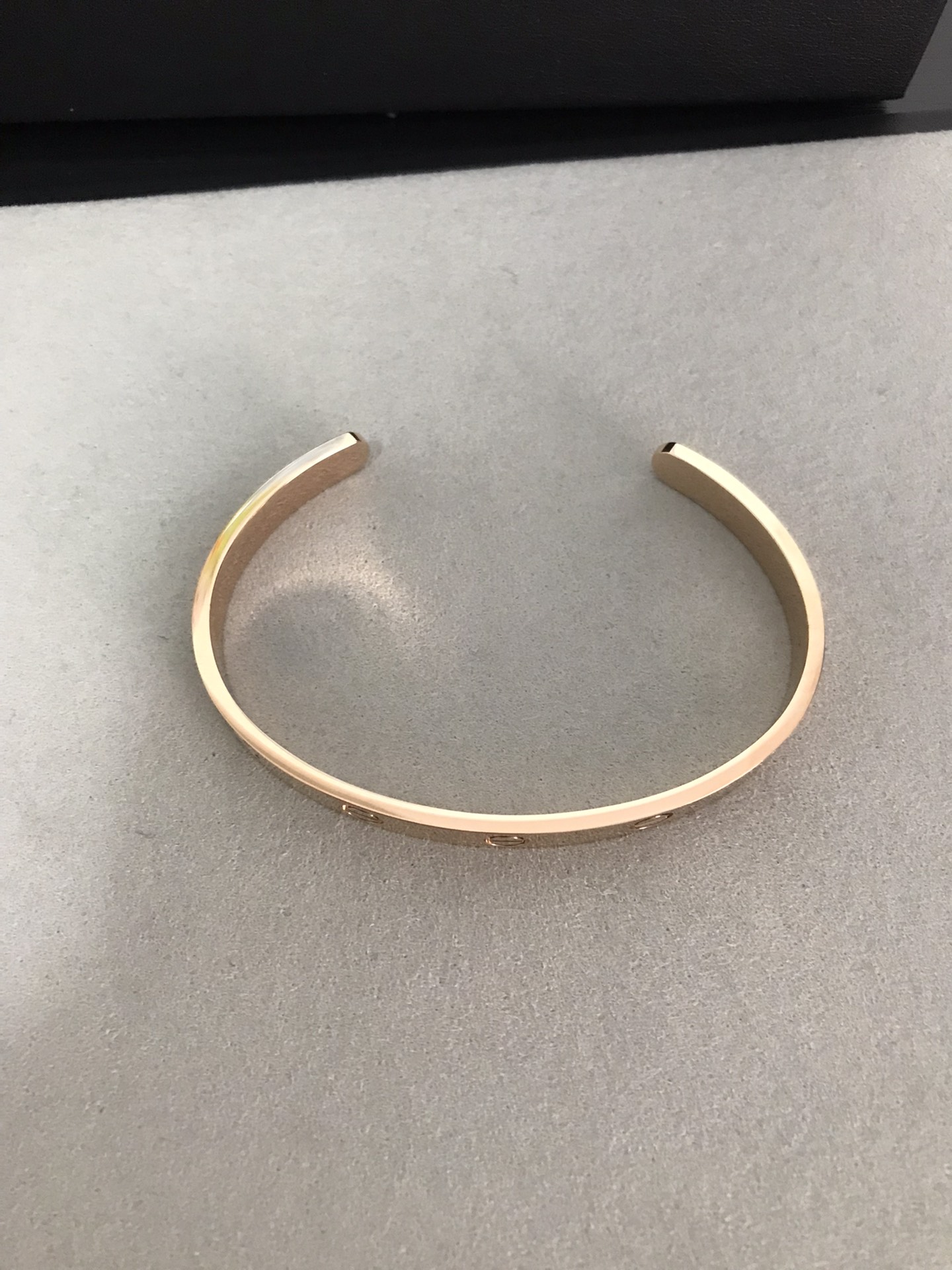 Cartier love series C-shaped bracelet