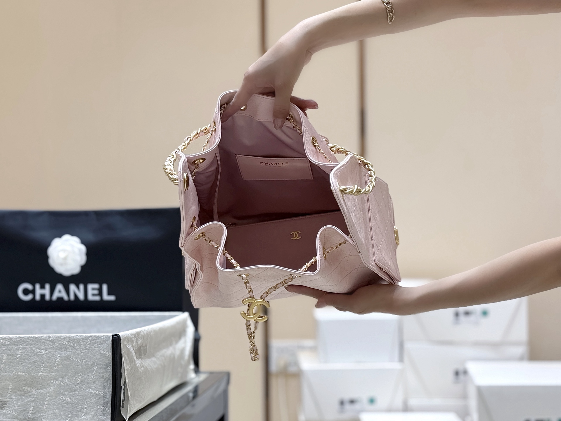Chanel 25S Spring/Summer Collection Large Handbag AS5311 00188