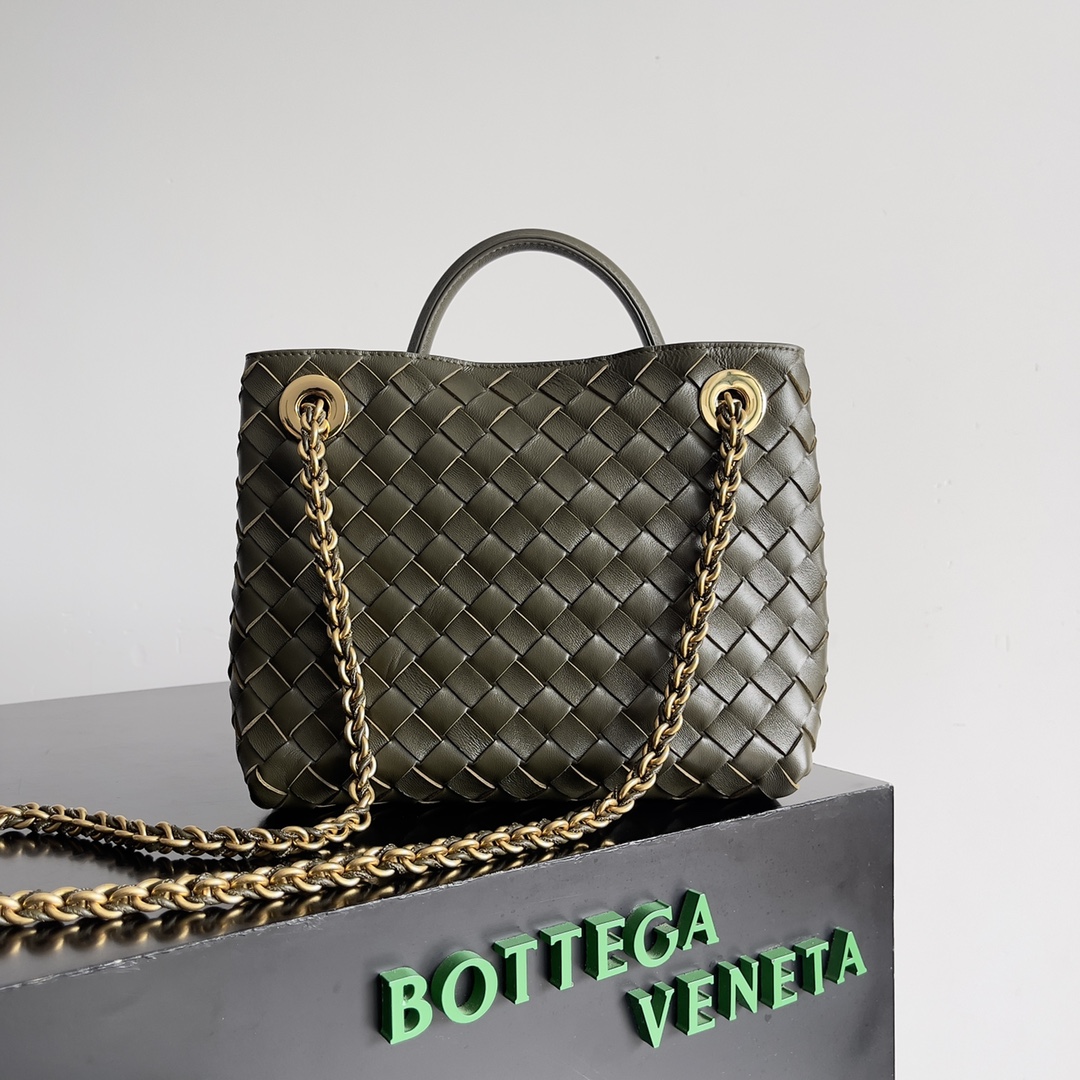 Bottega Veneta ANDIAMO Small Chain Bag 786008
