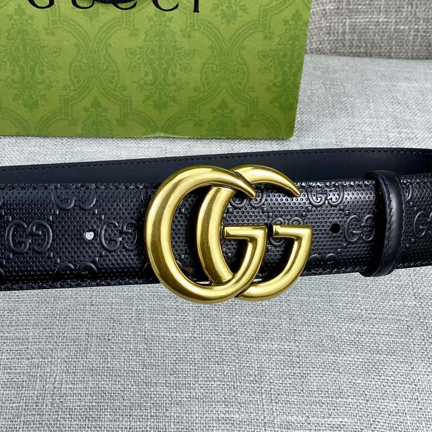 Gucci black embossed leather belt width 4.0CM