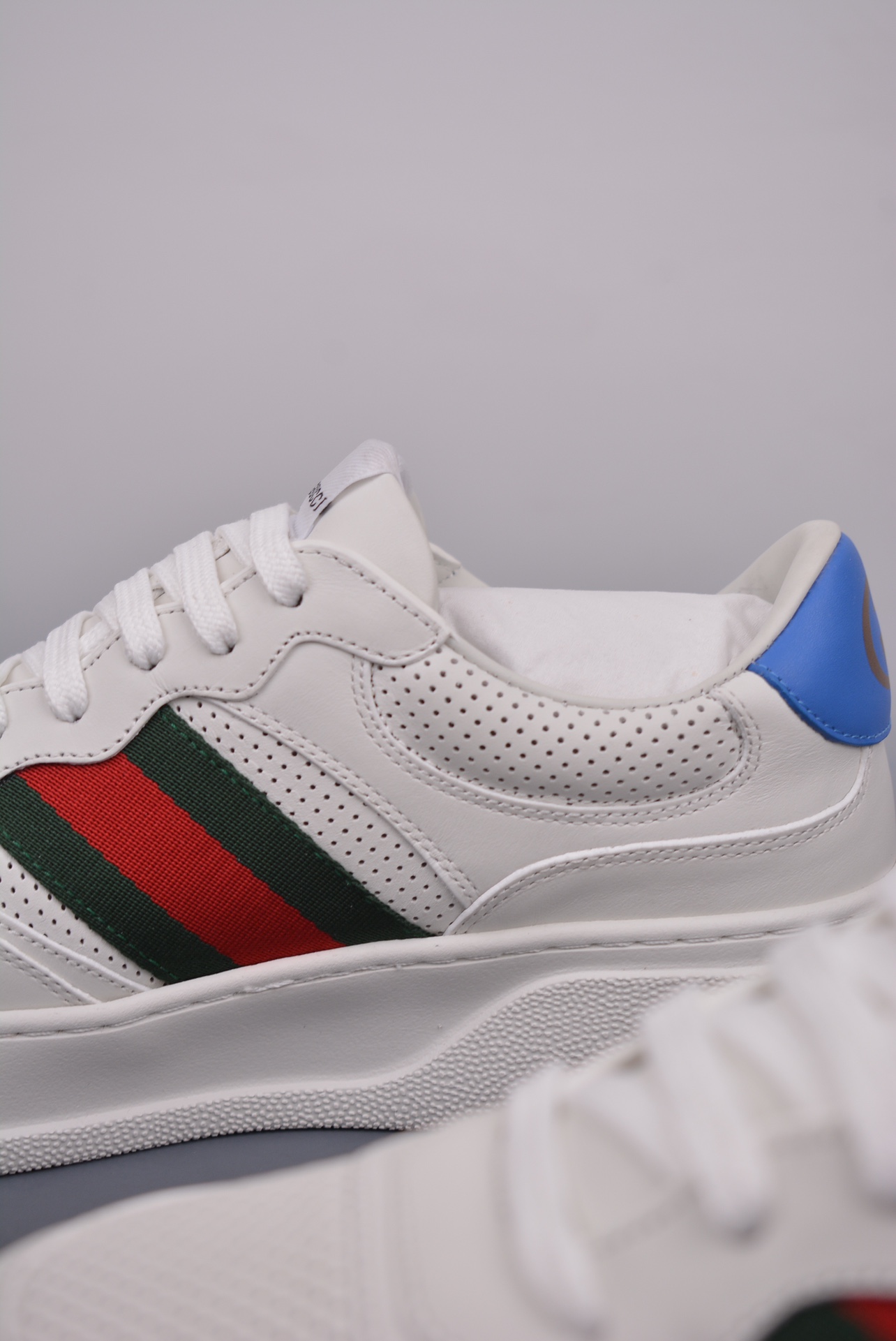 GUCCI Punching leather white sapphire blue green red ribbon