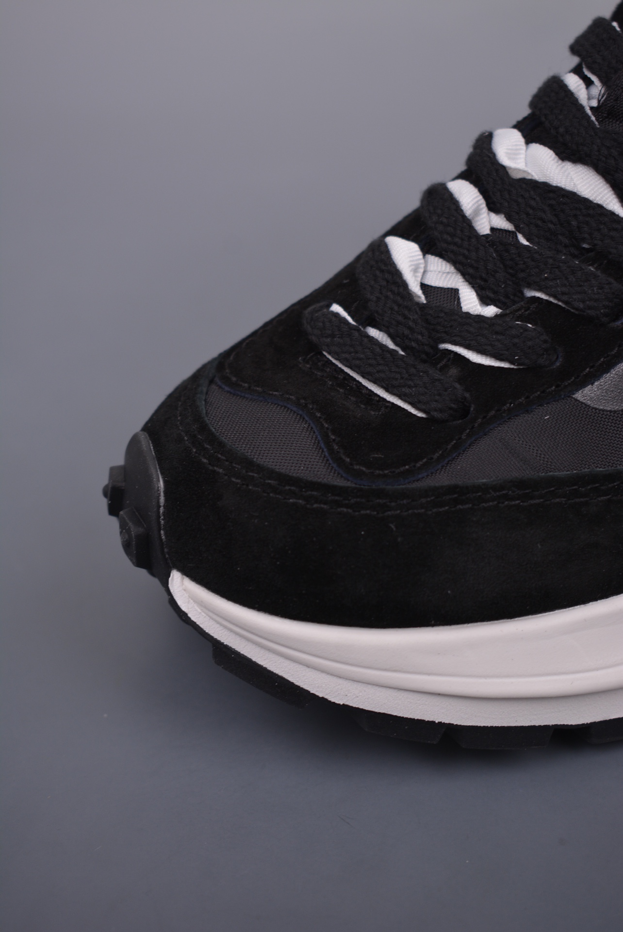 Sacai x Nike VaporWaffle 3.0 Black White Panda DD1875-011