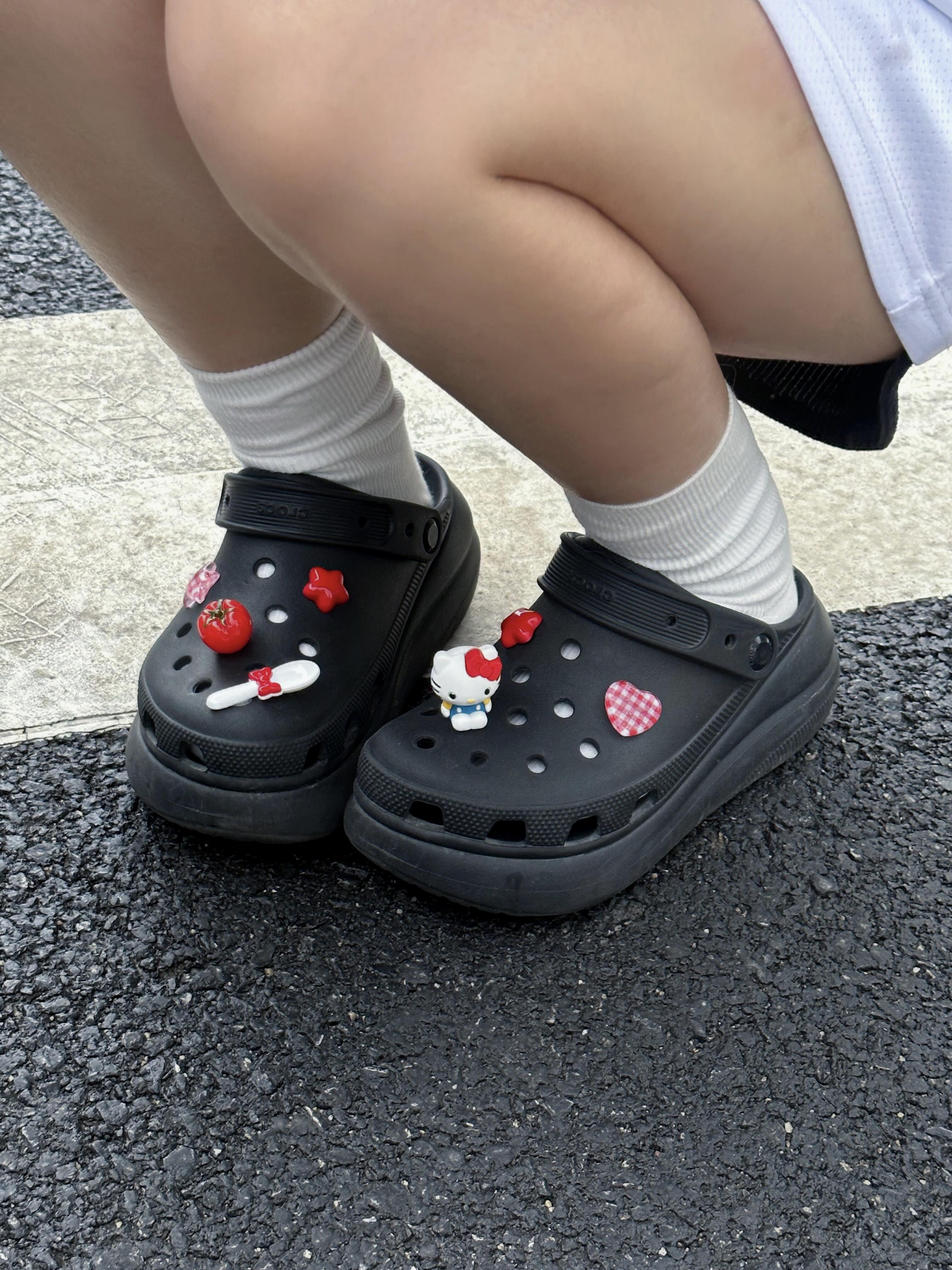 Hellokitty Charms Cute Pack Pins Shoe Decoration Croc Accessories for Croc Bags Clogs Slides