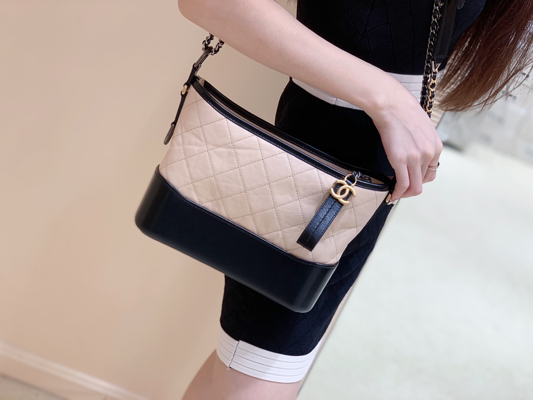 Chanel Gabrielle hobo bag 91810