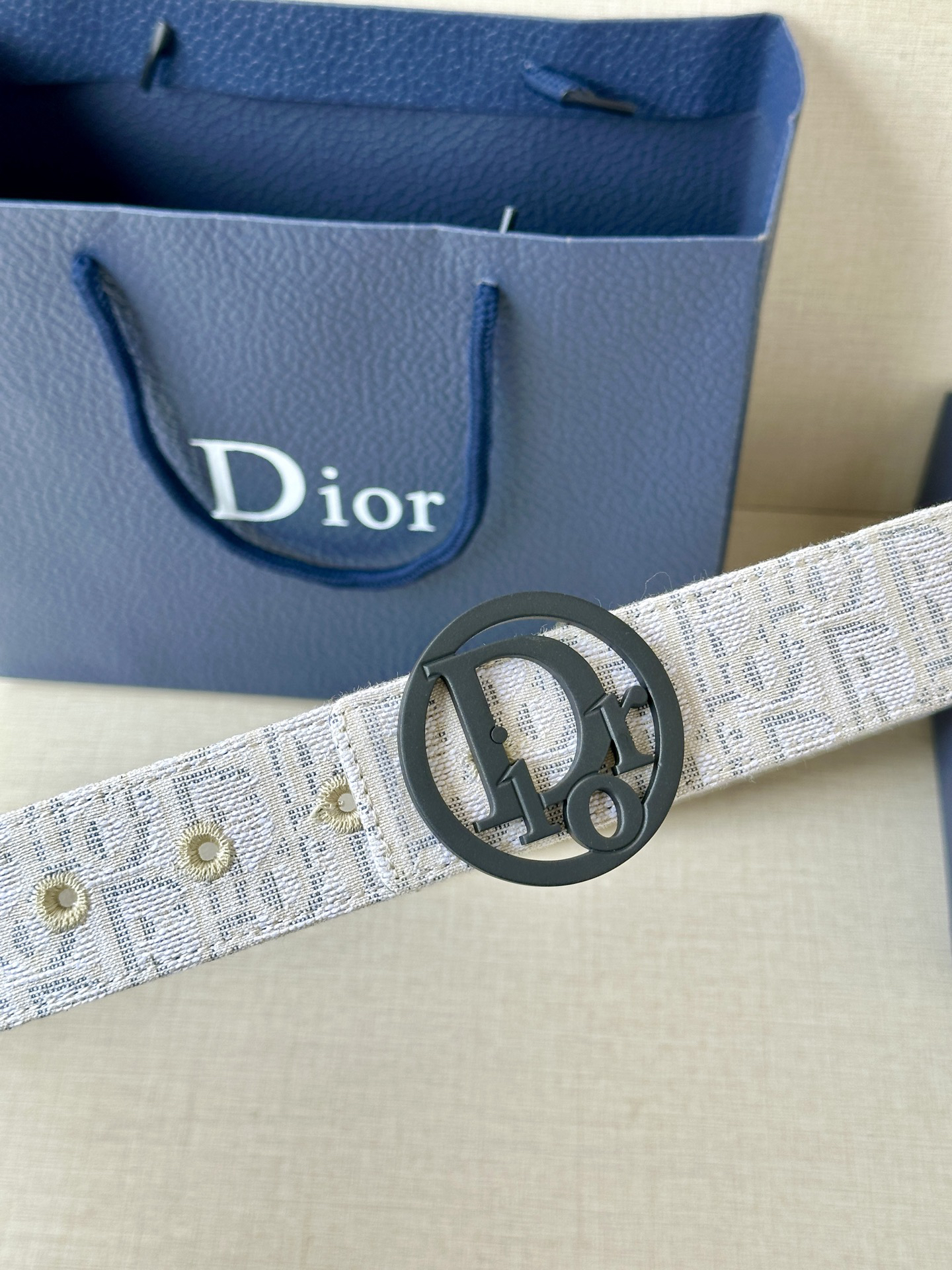 Dior round buckle leather belt 3.5CM wide