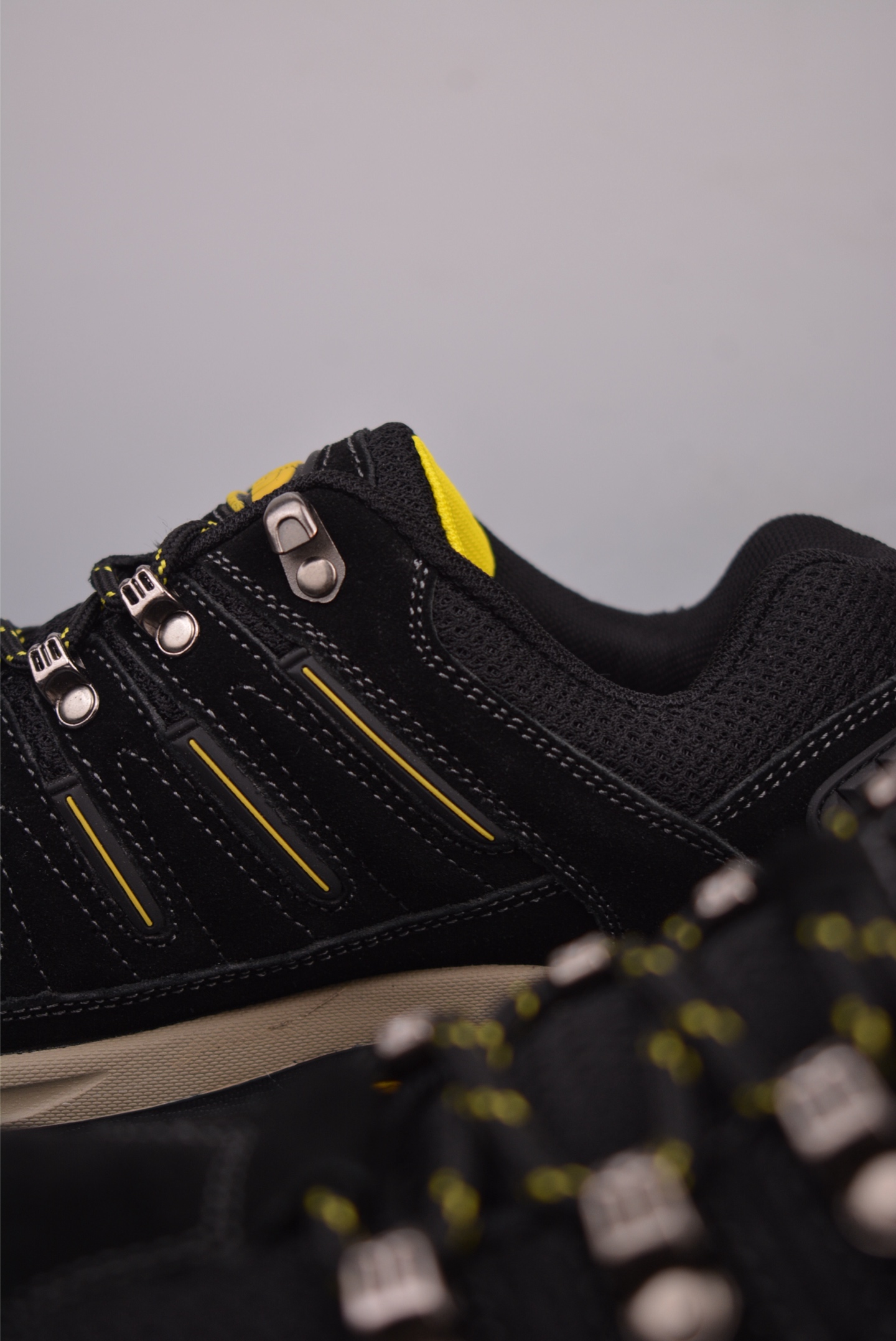 The North Face Hiking Shoes Black and Yellow 838B2324