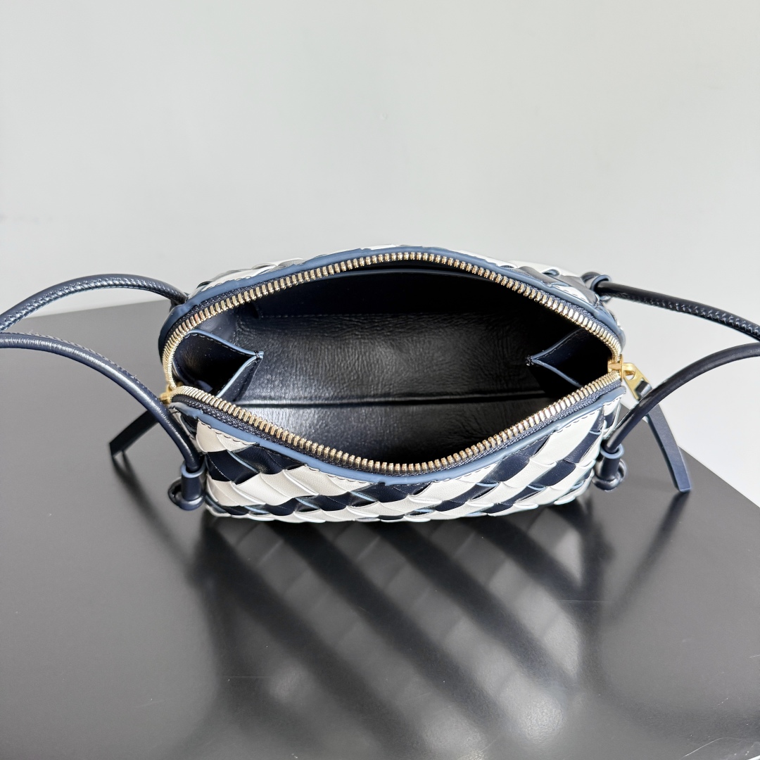 Bottega Veneta Concert Pouch Mini Bag 794258
