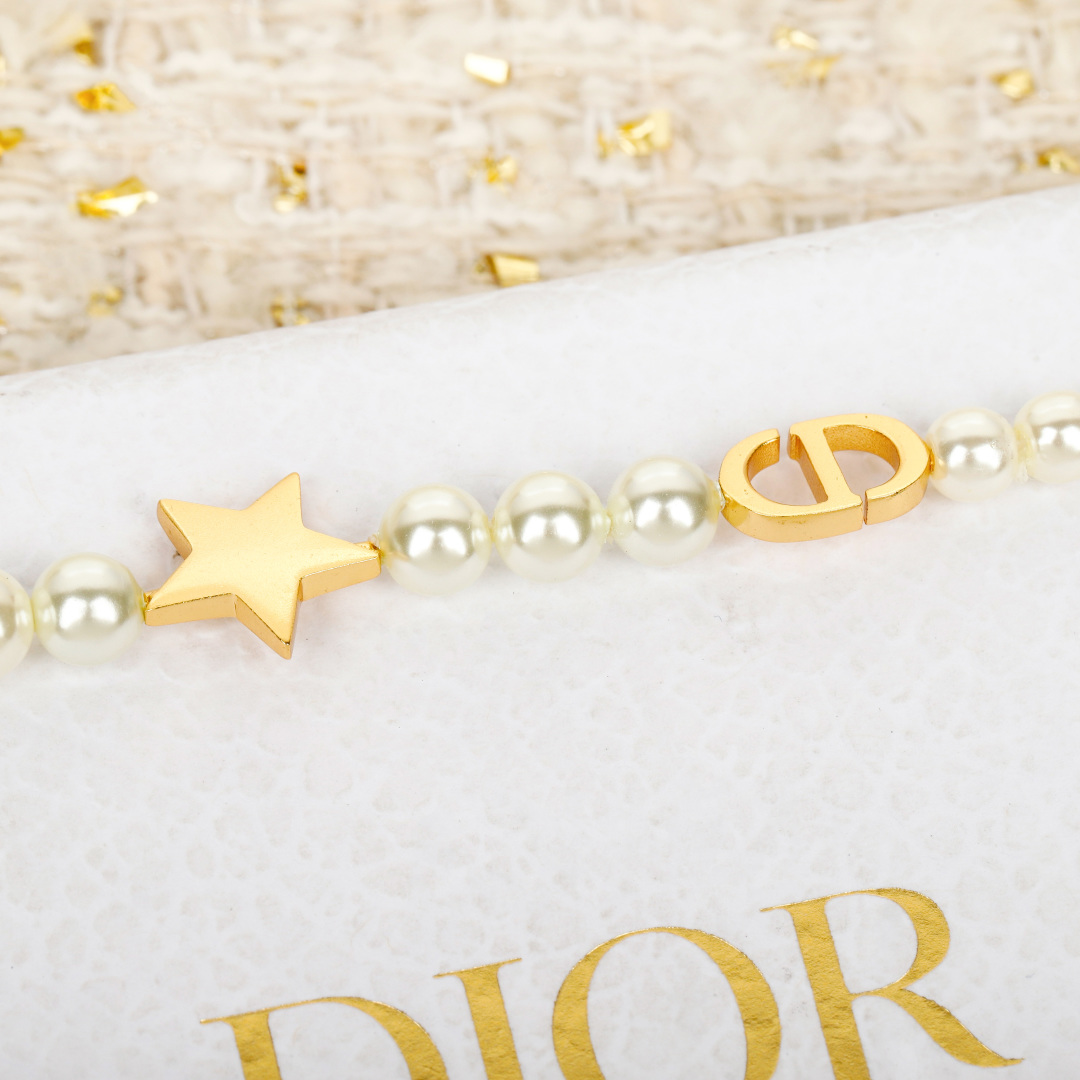 Dior 25 Five-pointed Star CD Pearl Bracelet