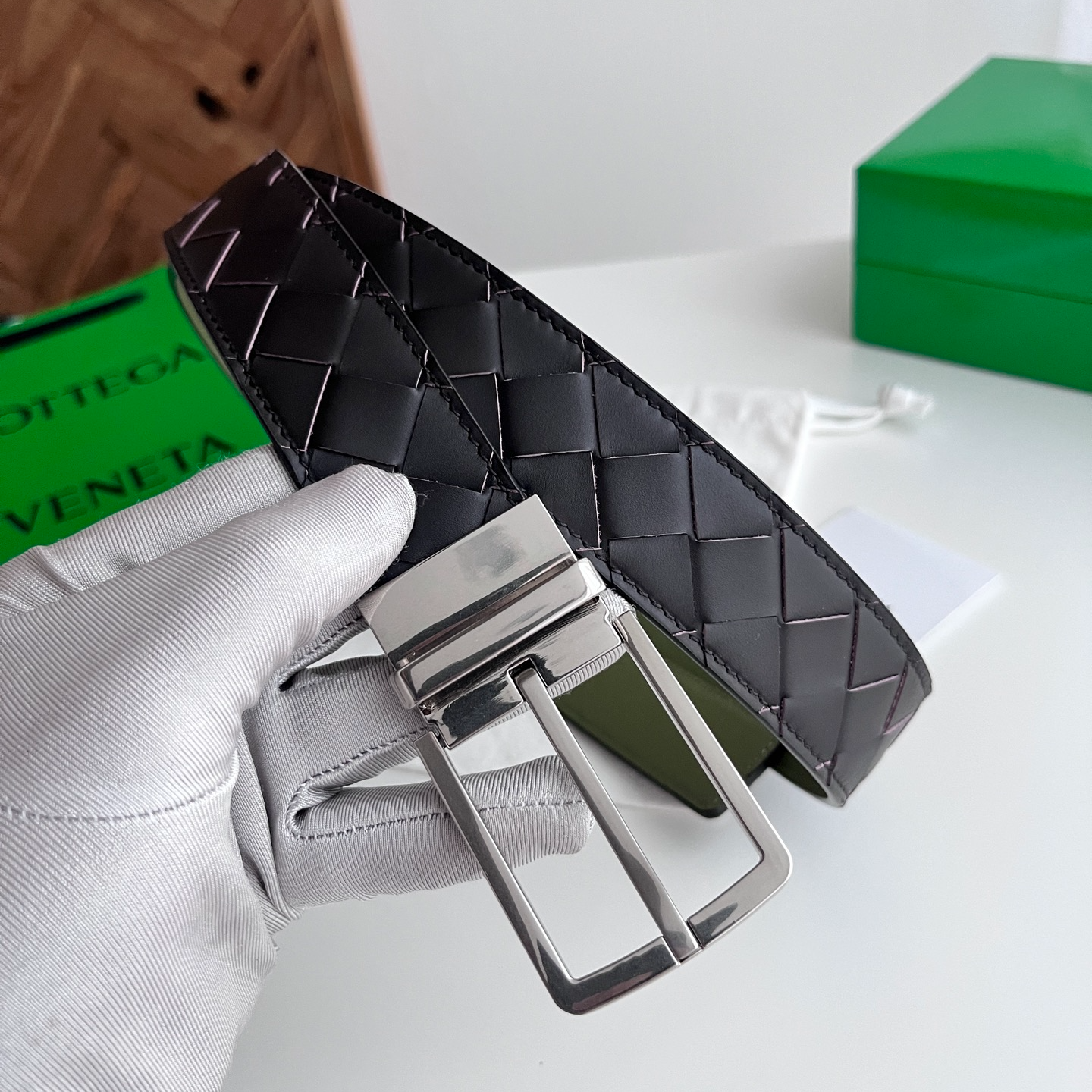 Bottega Veneta intreccio woven cowhide double-sided waistband with a width of 3.5cm