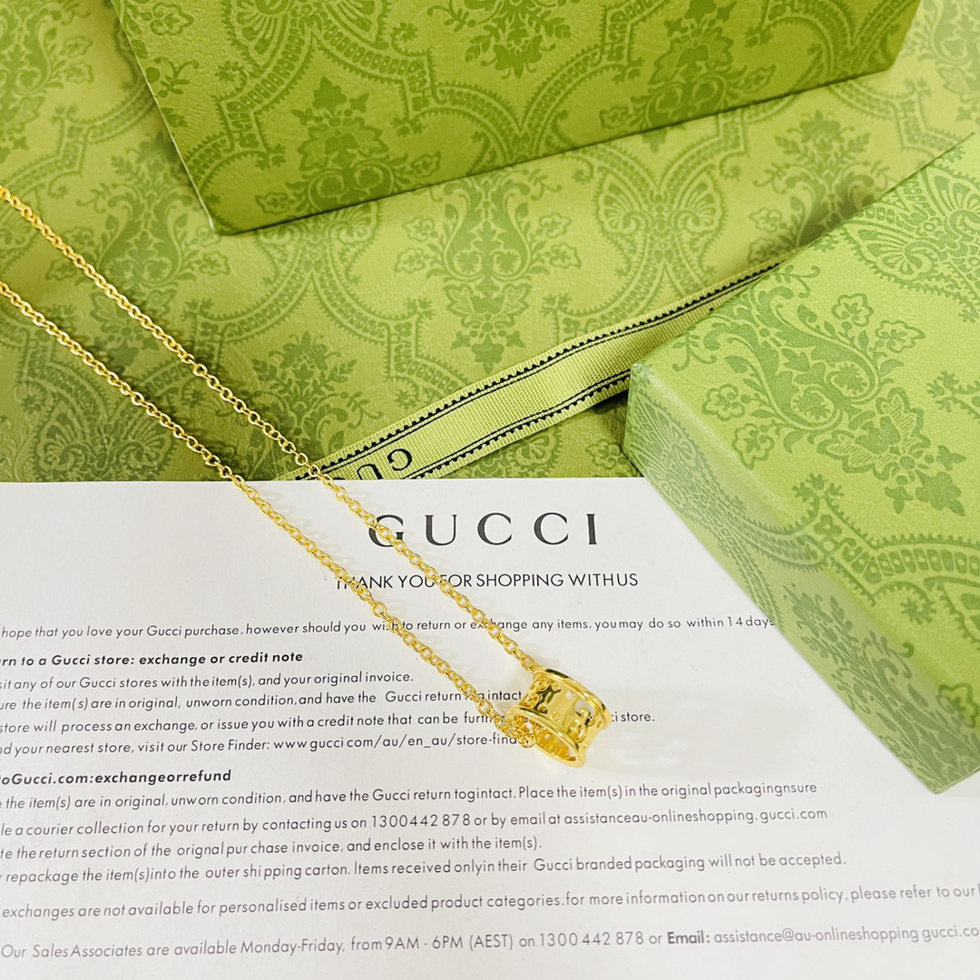 Gucci GG hollow ring gold necklace