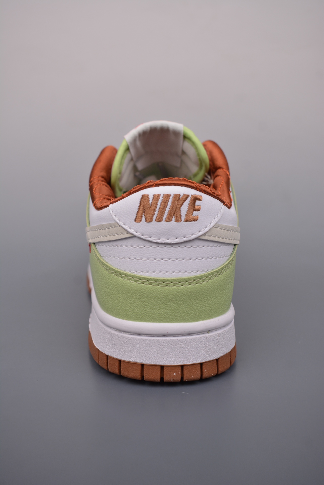 Nike SB Dunk Low Year of the Snake light green white HV6001-101