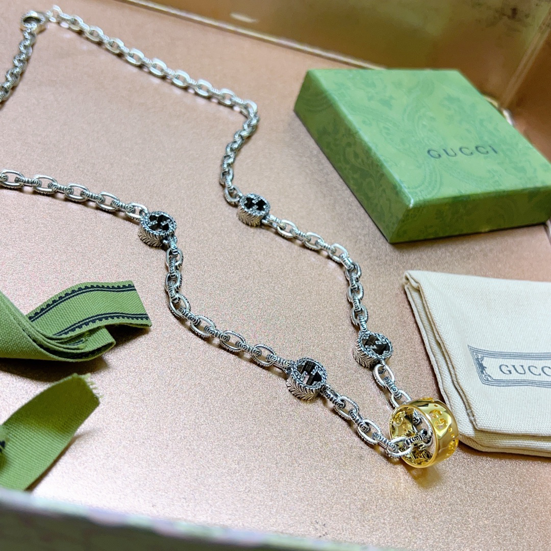 Gucci Anger Forest Series GG Gold Hollow Ring Vintage Chain Necklace