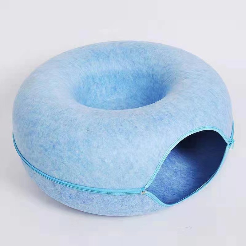 Large Cat Tunnel Bed for Indoor Cats, Scratch Resistant Donut Cat Bed, Up to 30 Lbs