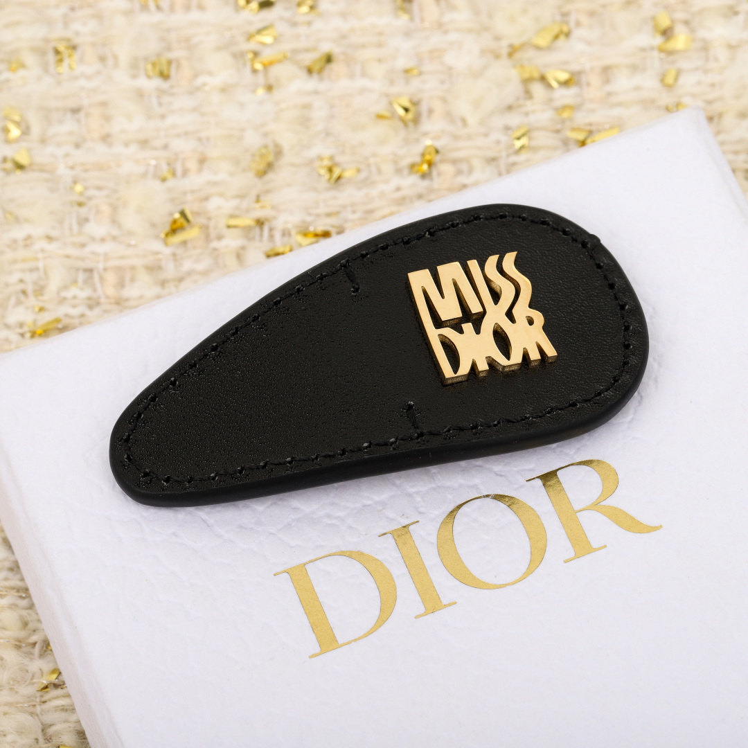 Dior calfskin hair clip