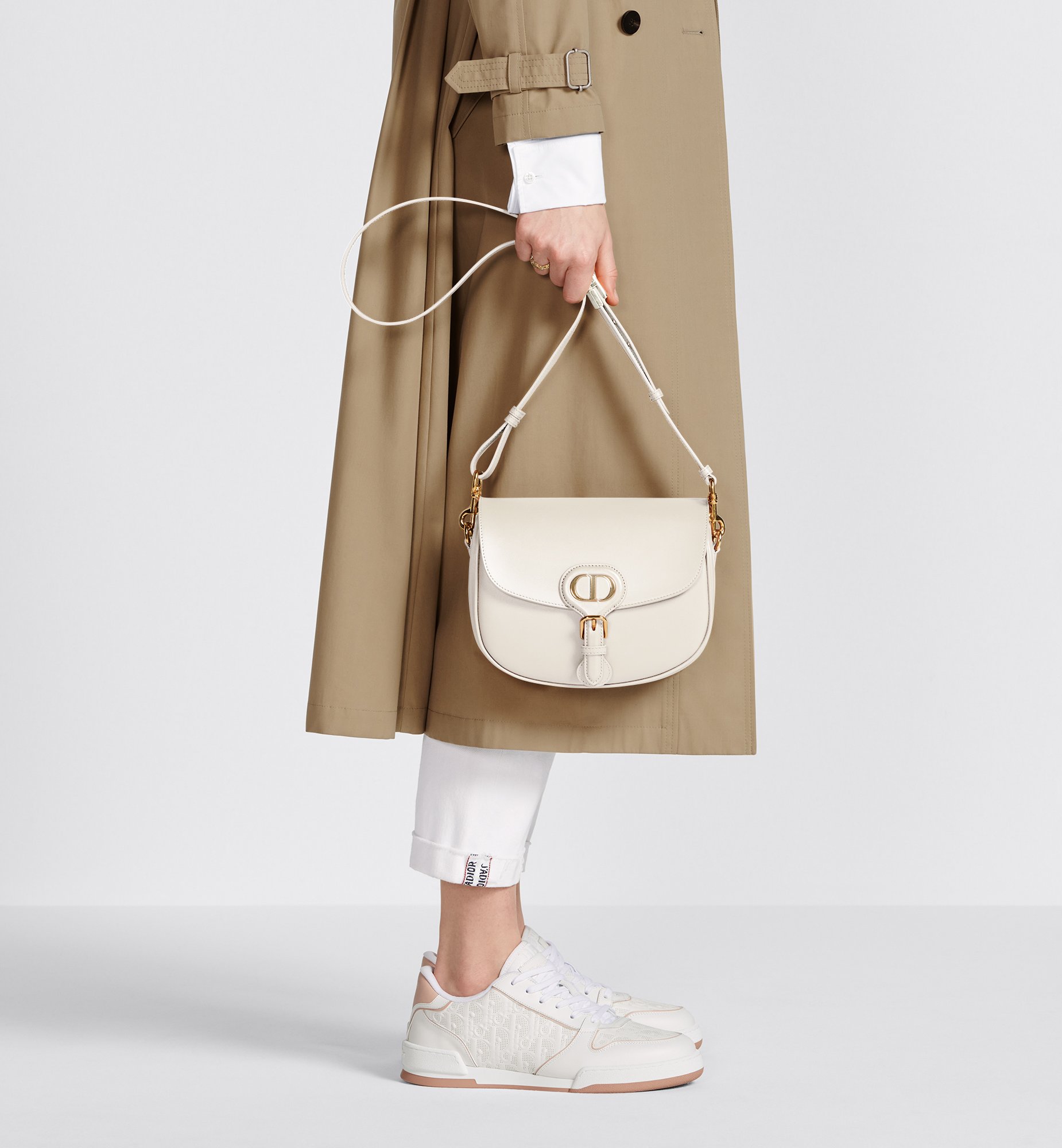 Dior Medium Dior Bobby Bag M9319UMOL_M030
