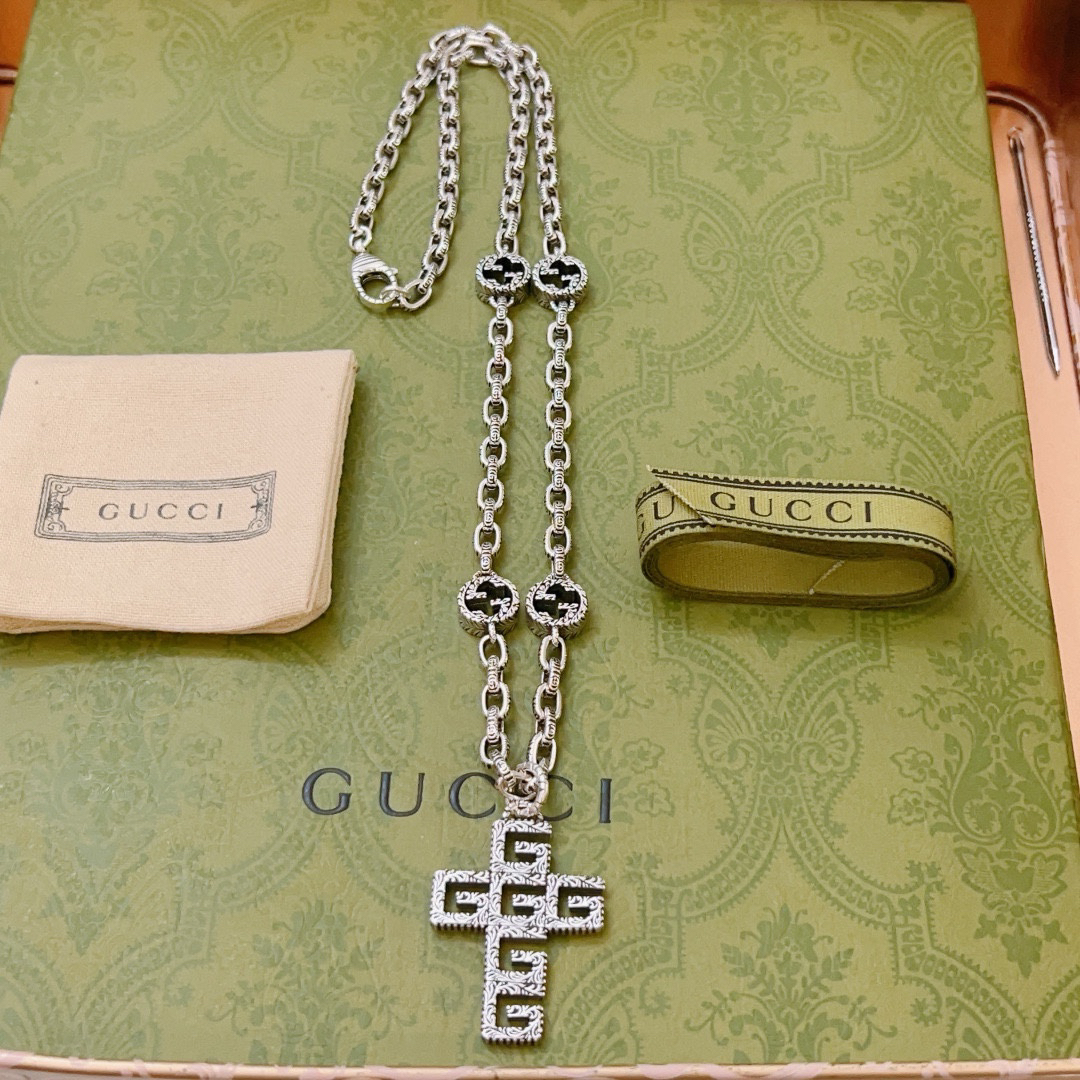 Gucci Anger Forest series new GG cross vintage necklace