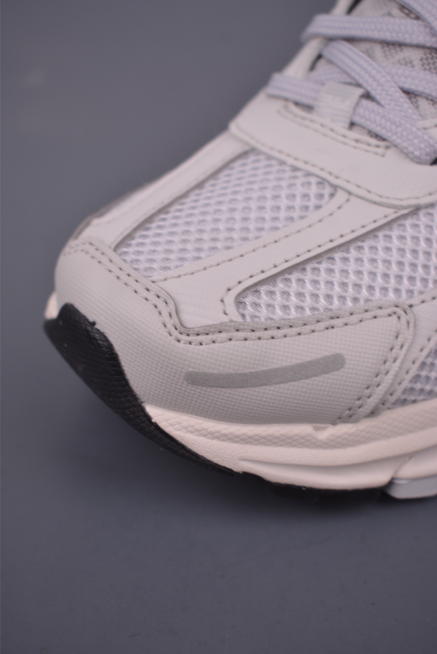 Nike Zoom Vomero 5 