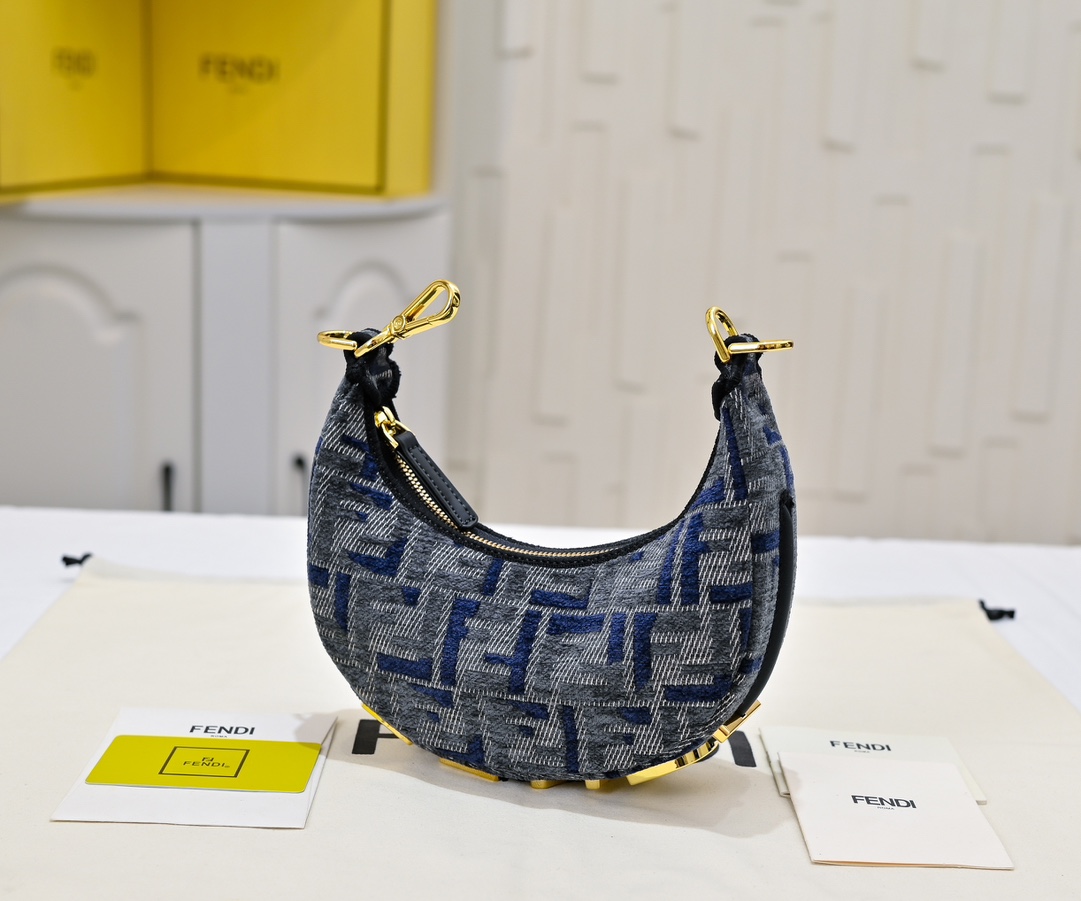 FENDI gray underarm mini bag 2186
