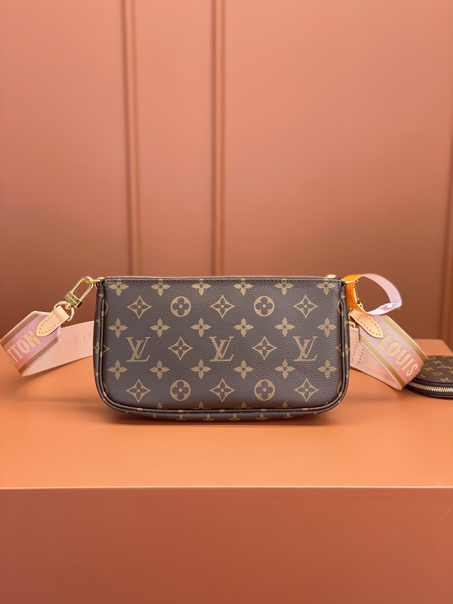 Louis Vuitton MULTI POCHETTE ACCESSORIES Handbag M44840