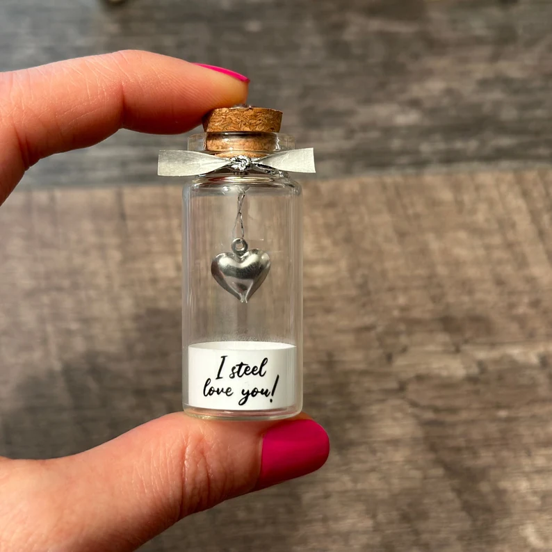 ❤️Anniversary miniature gift