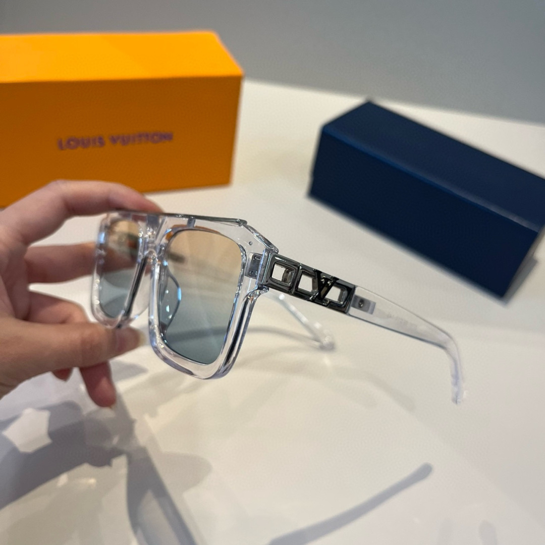 Louis Vuitton square-frame sunglasses