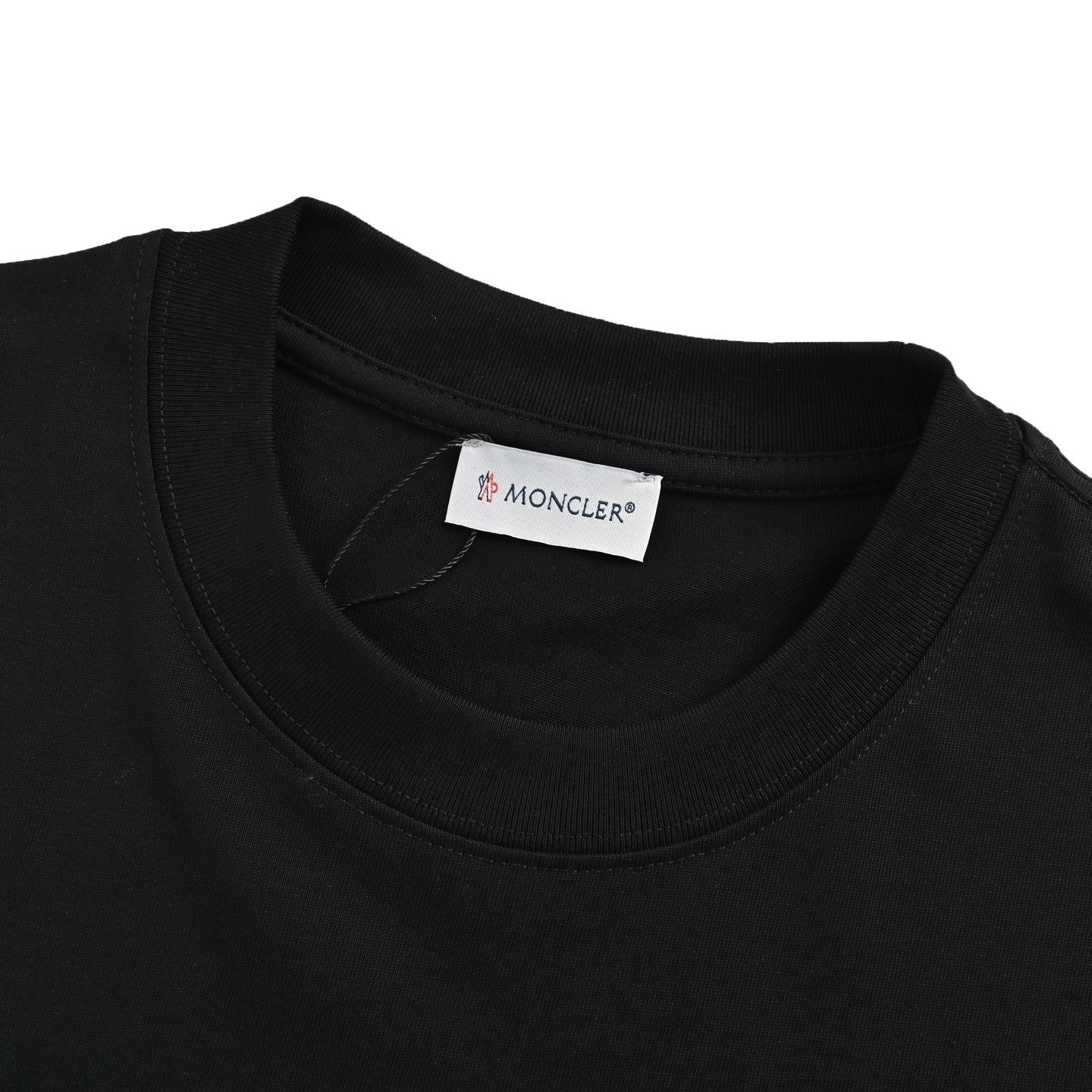 Moncler 25ss embossed logo short-sleeved shirt