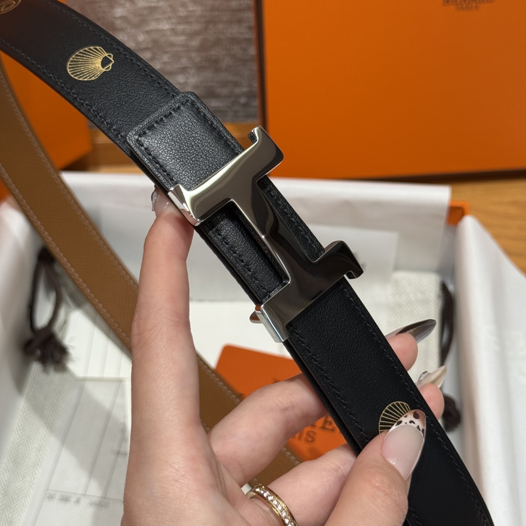 Hermès Women's Shell Element Double-Sided Leather Belt 2.4cm Width
