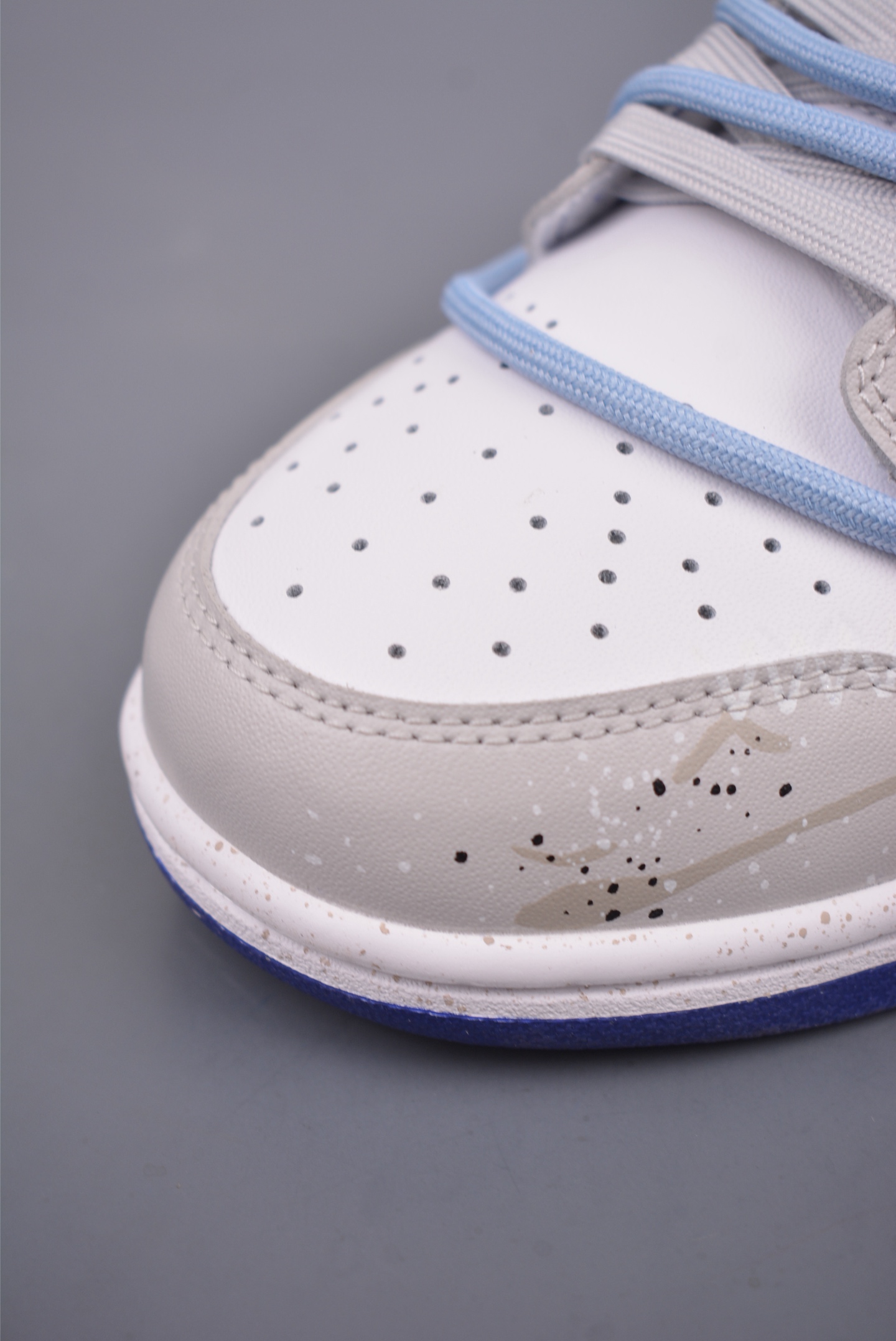 Nike SB Dunk Low Sneakers Ink Dye DV0833-103