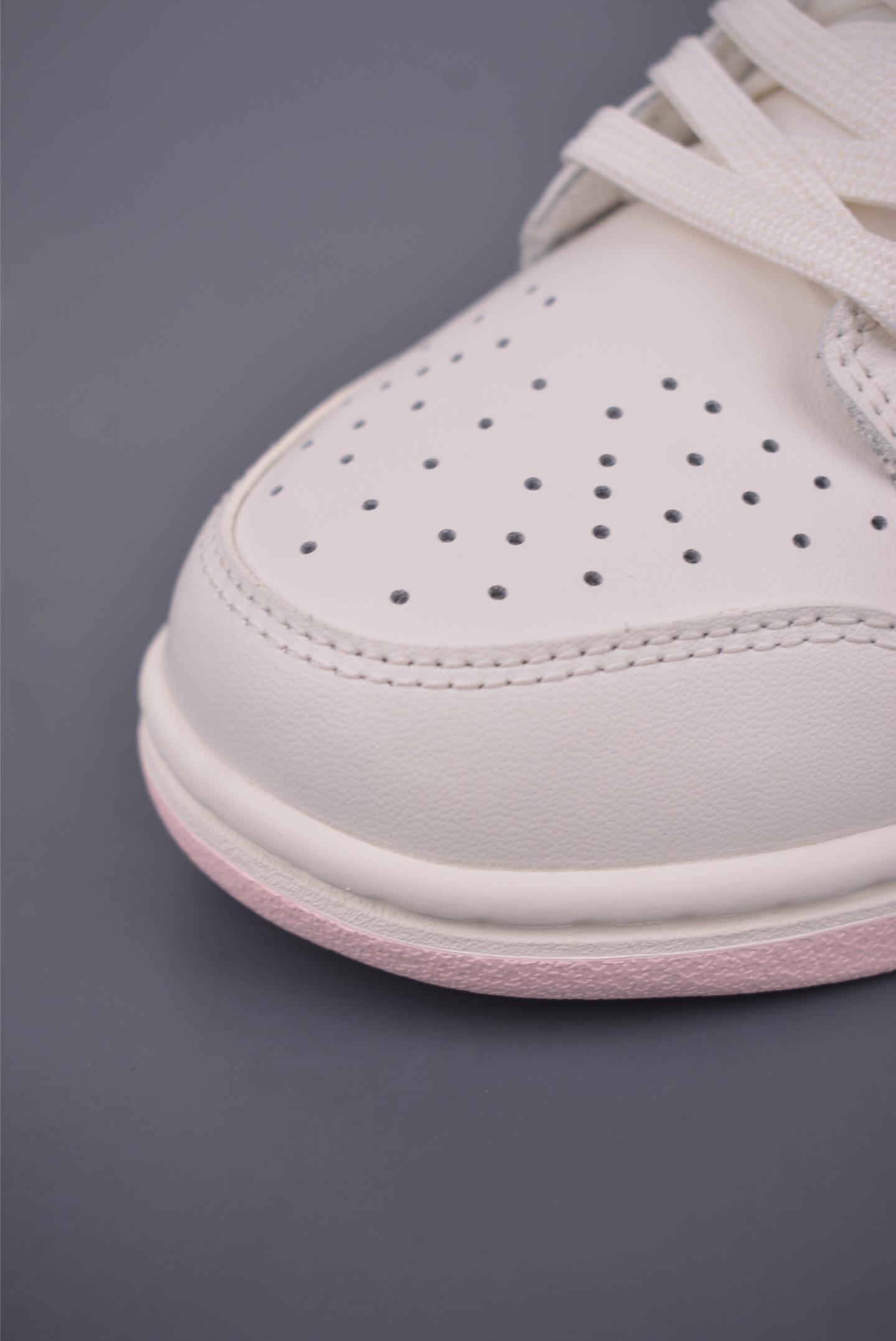 Just Do It x Nike SB Dunk Low Beige Pink