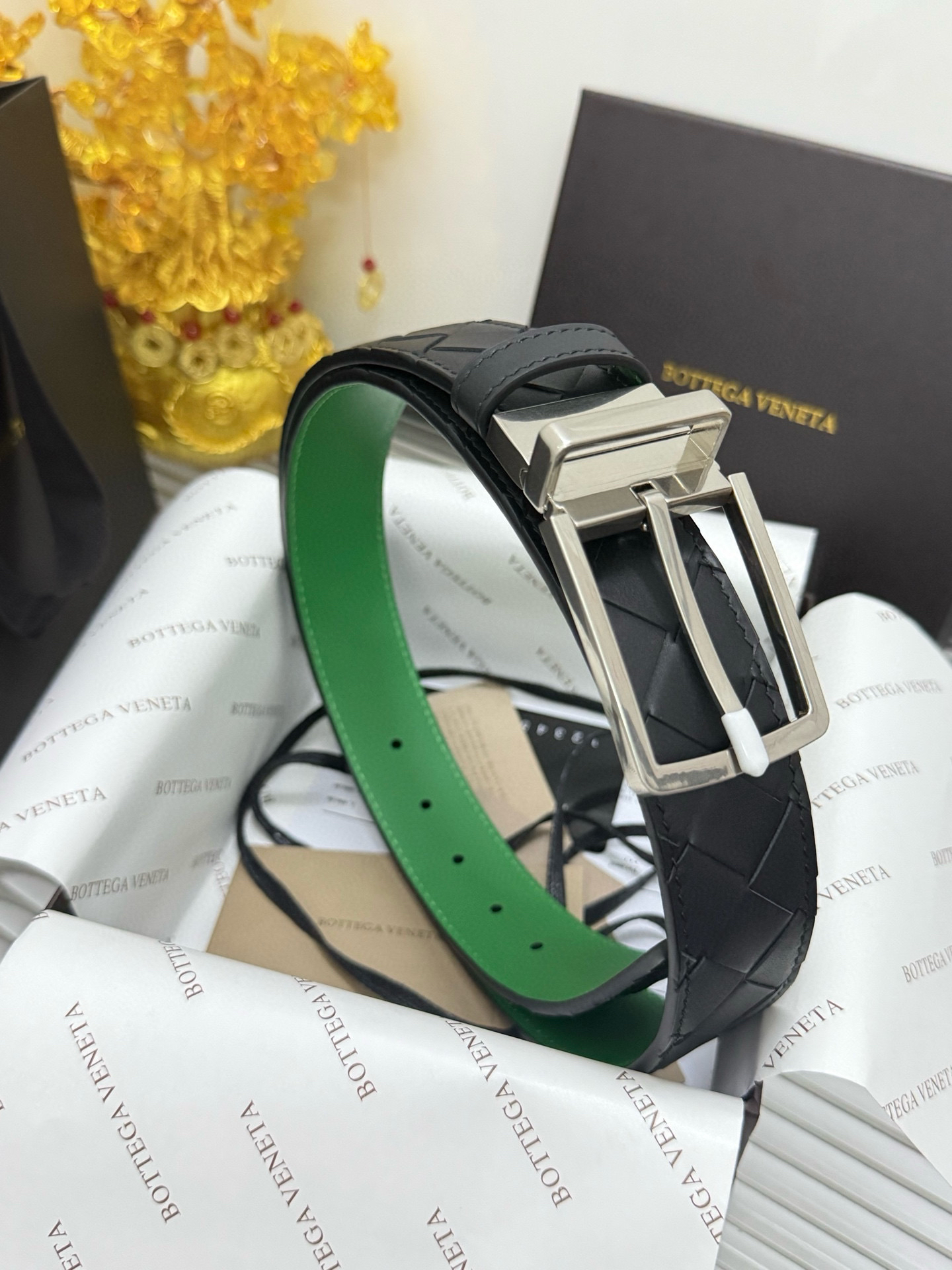 Bottega Veneta woven cowhide double-sided belt with a width of 3.4cm