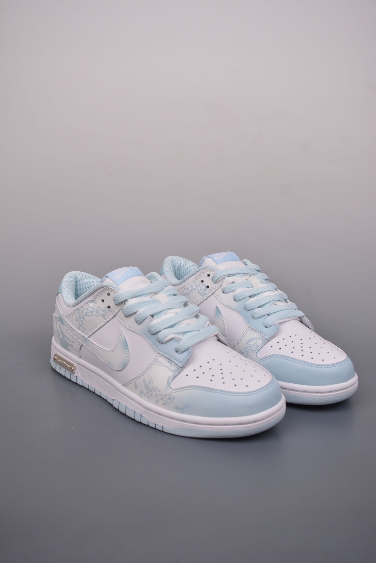 Nike SB Dunk Low Year of the Dragon white and blue DV0833-10