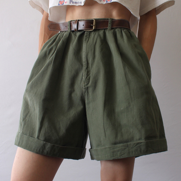 Vintage High-waist Solid Color Shorts