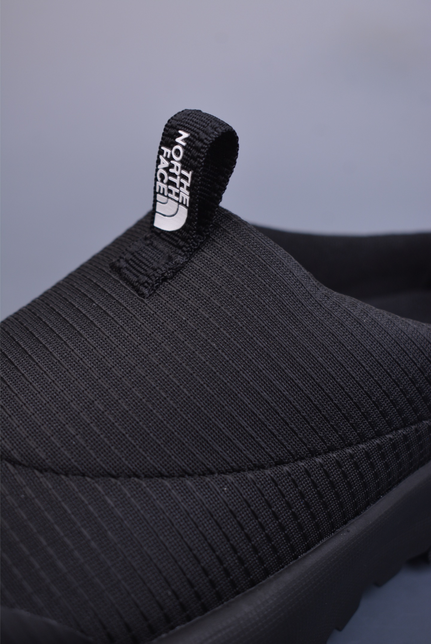 The North Face W Never Stop Lace sneakers black and white half-slip NFOA8A92KX75