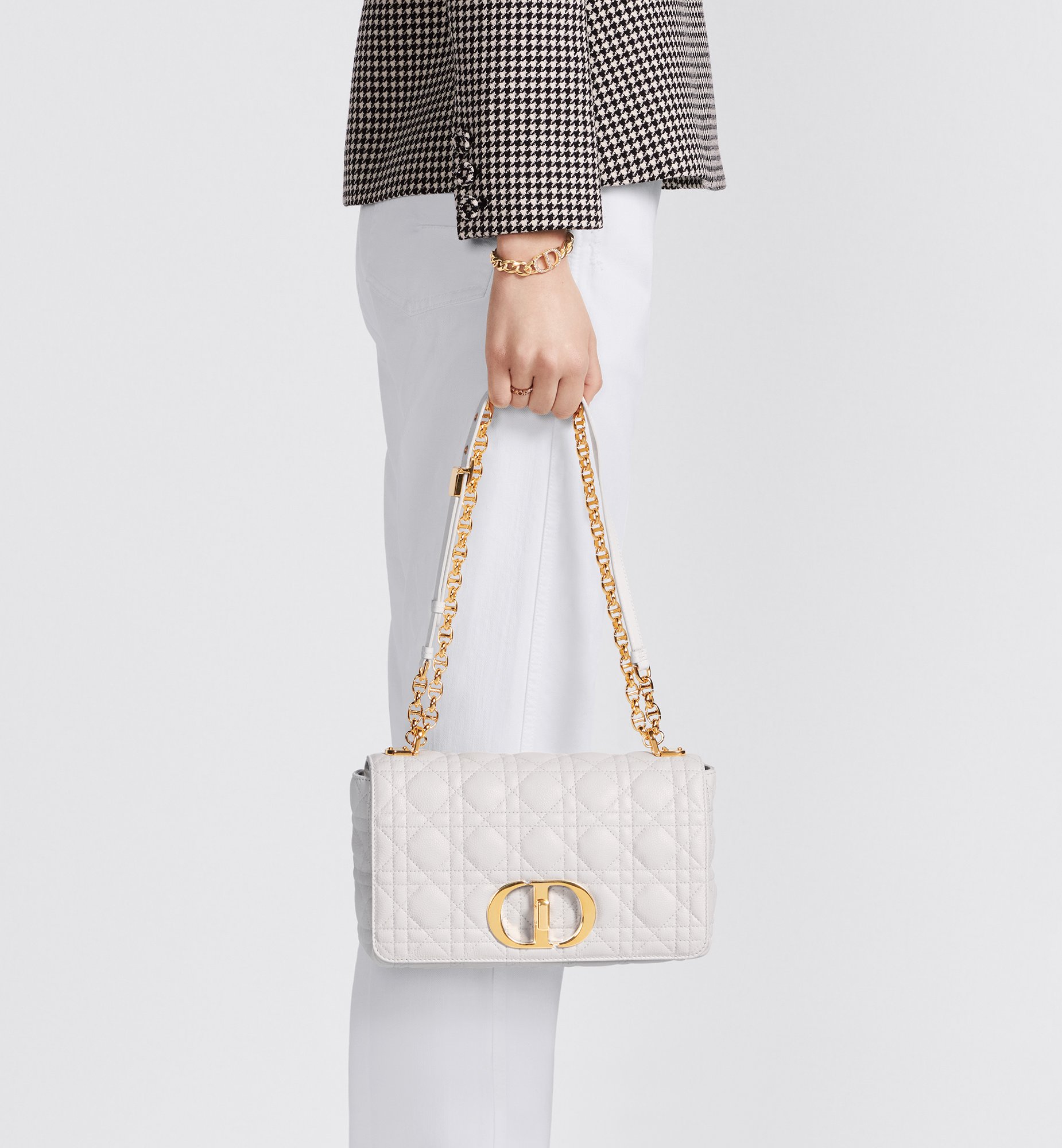 Dior Medium Dior Caro Handbag M9242UWHC_M35U