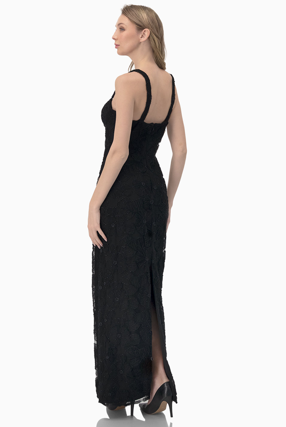 Vestido largo negro con tirantes