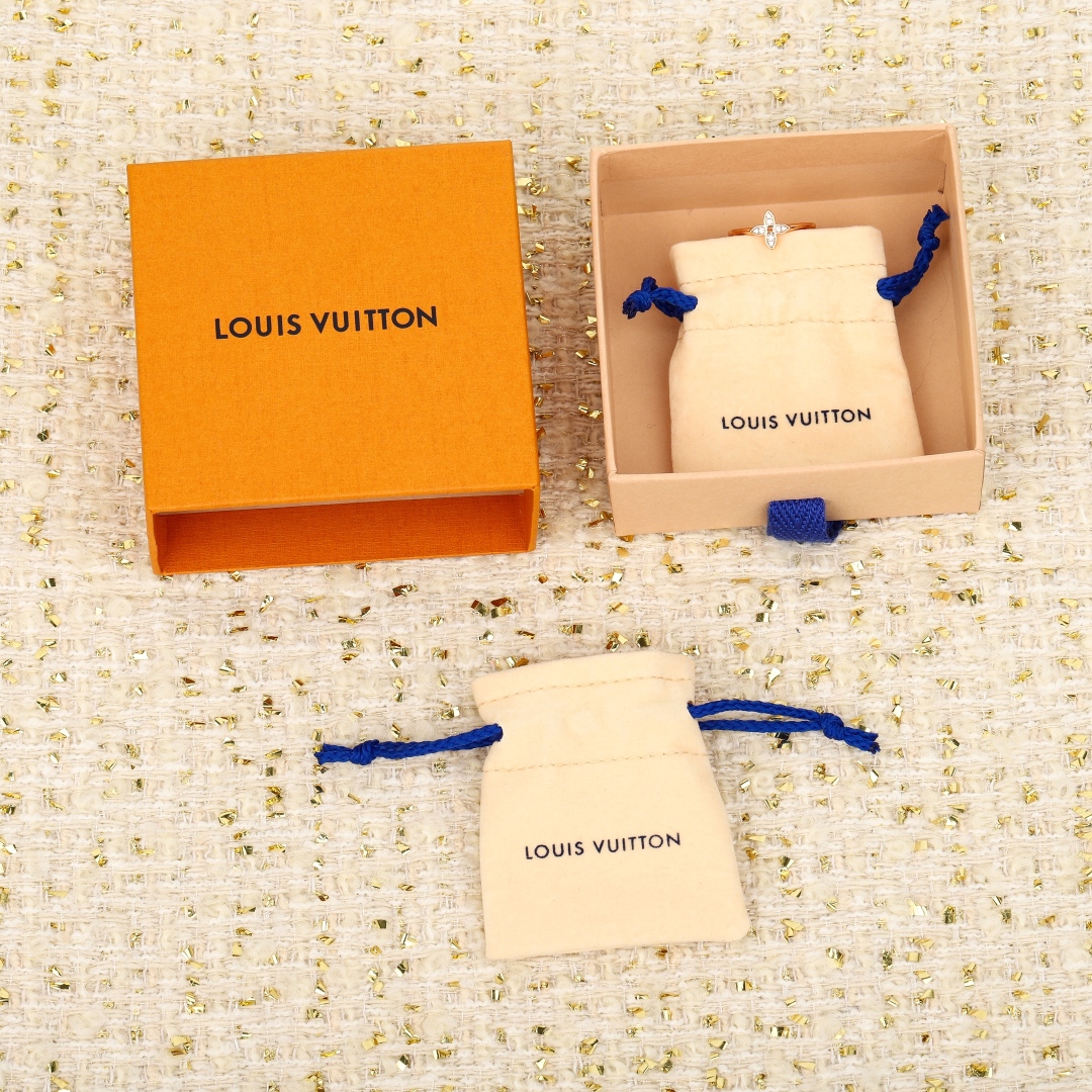 Louis Vuitton STAR BLOSSOM four-leaf clover diamond ring