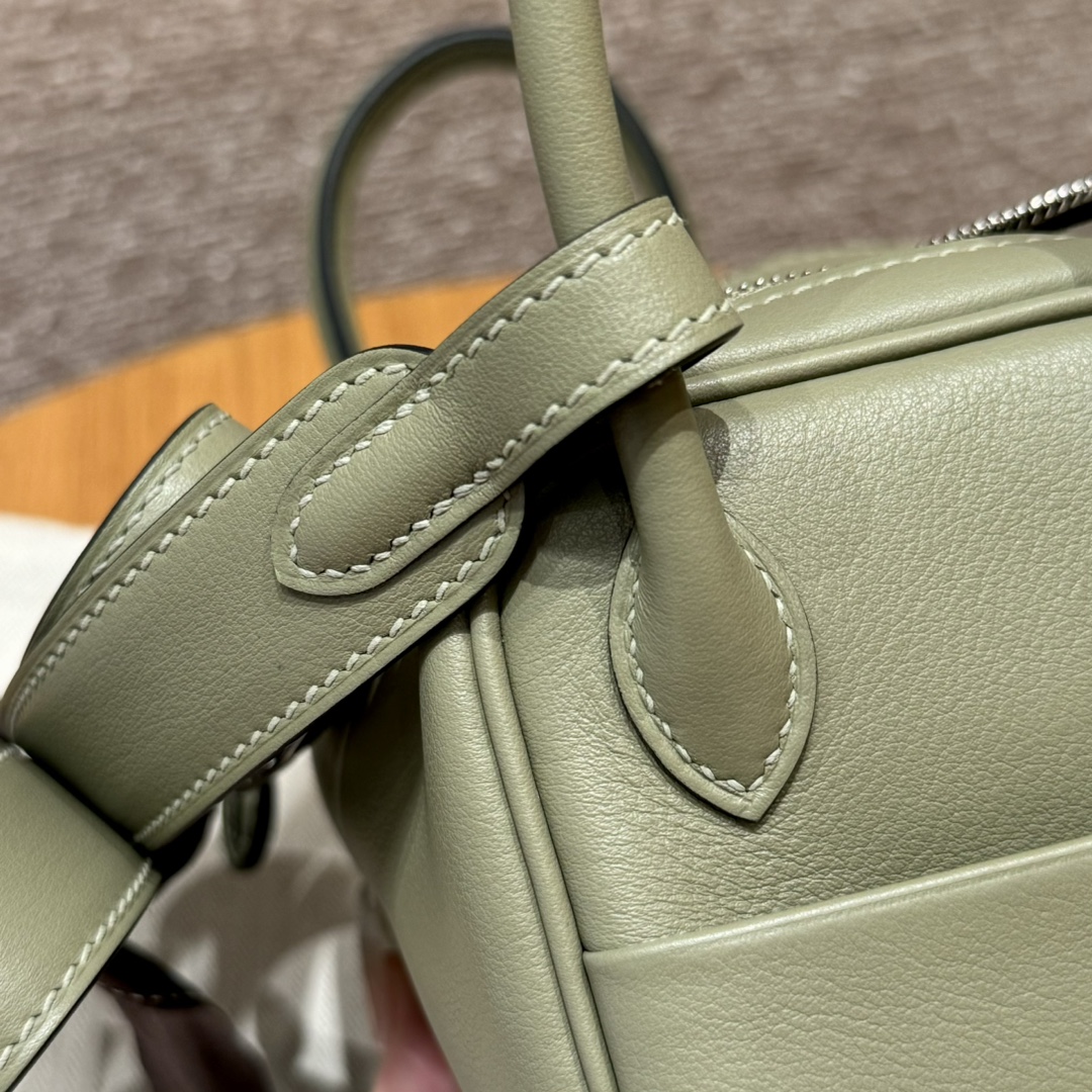 Hermès Lindy Q1Sauge Handbag (Handmade to Order)