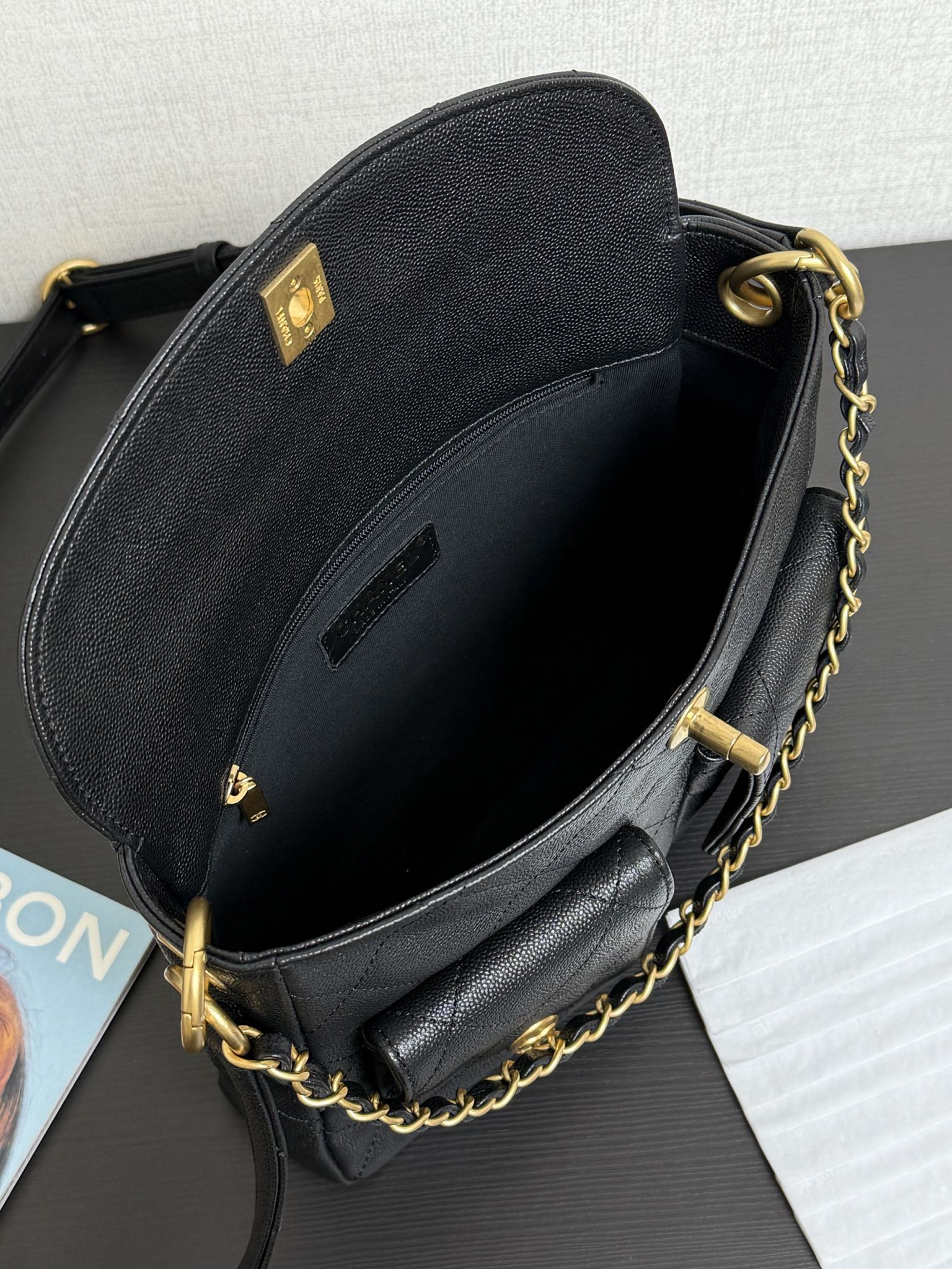 Chanel 25p messenger bag hobo 99451