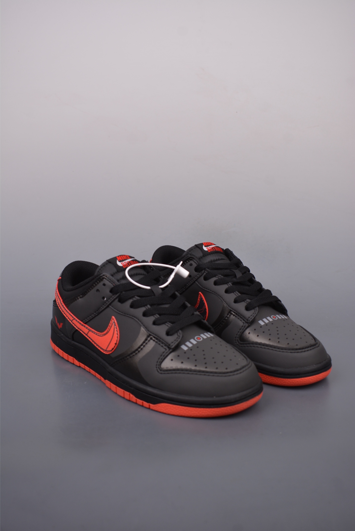 BATMAN BEYOND x NIKE DUNK Black and Red